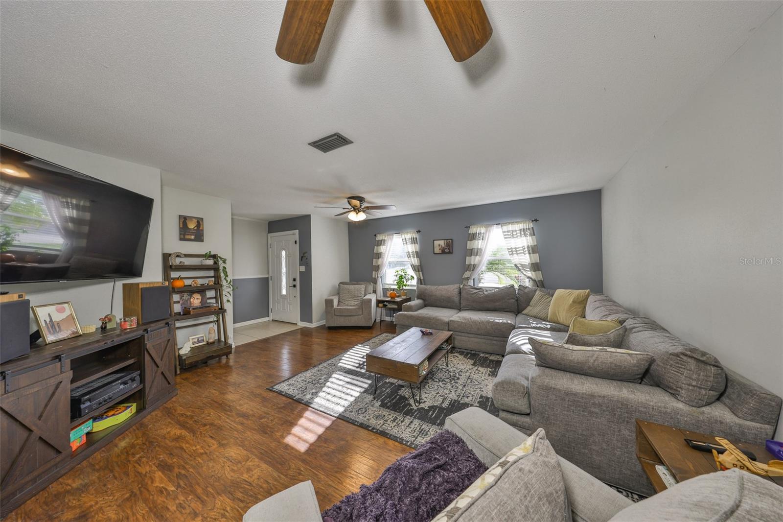 Image 15 of 43 For 6106 Lawncrest Place