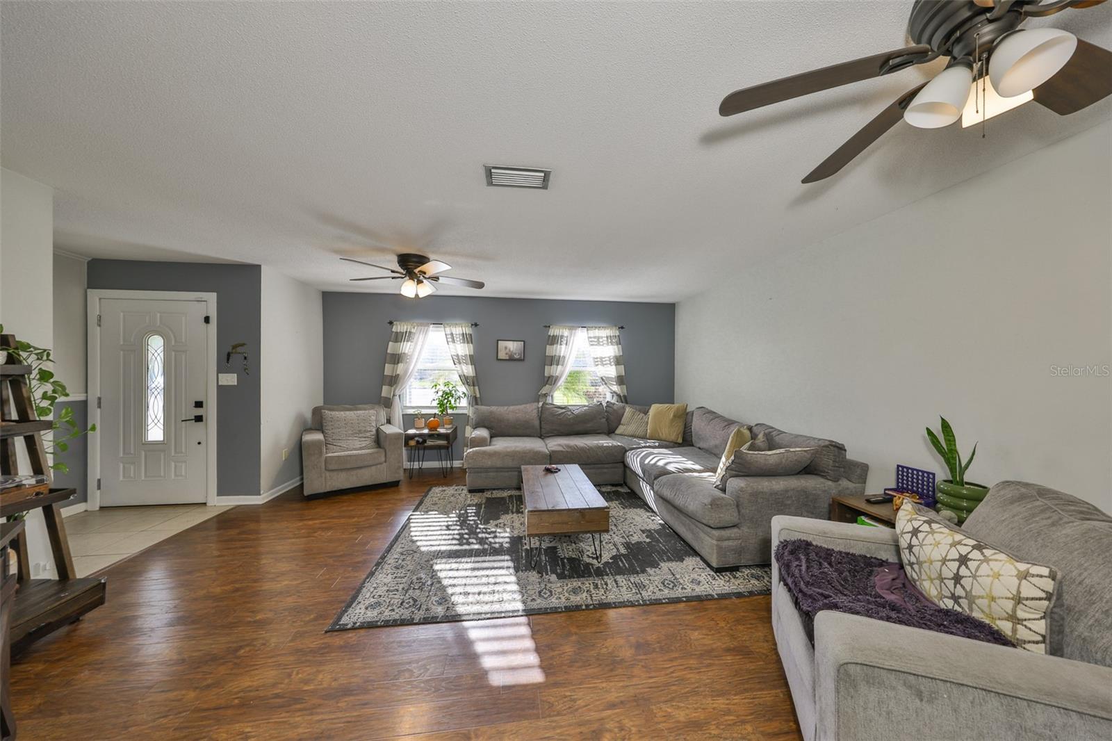 Image 16 of 43 For 6106 Lawncrest Place