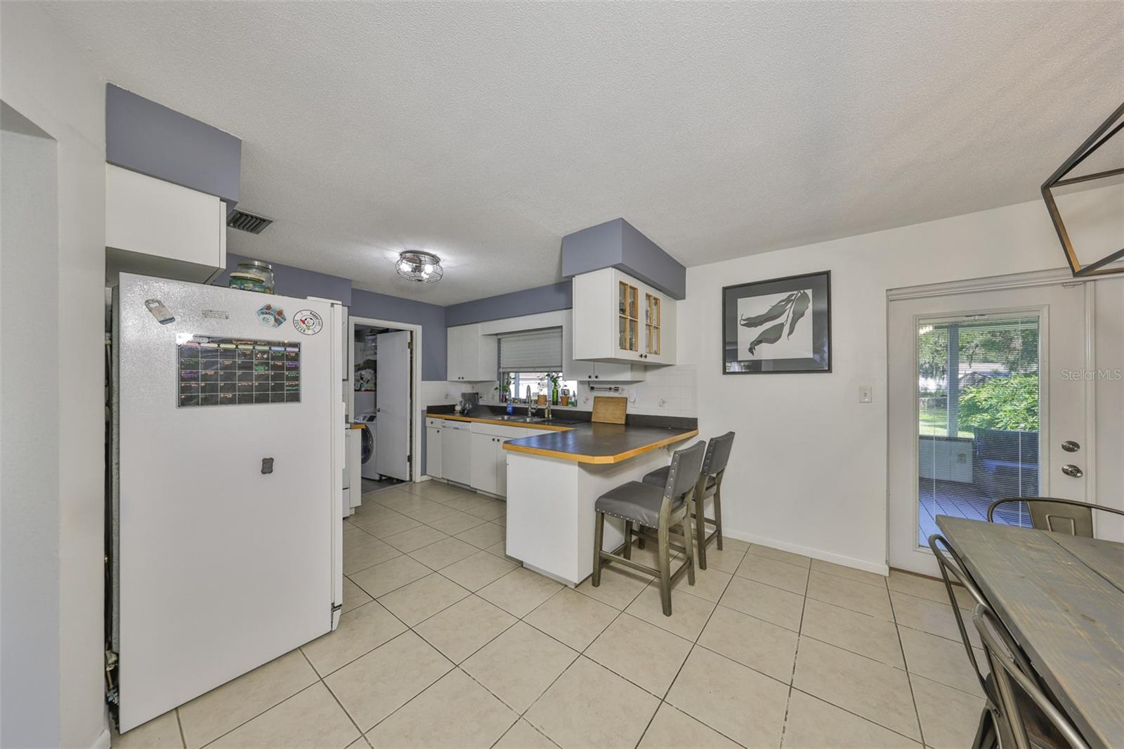 Image 22 of 43 For 6106 Lawncrest Place