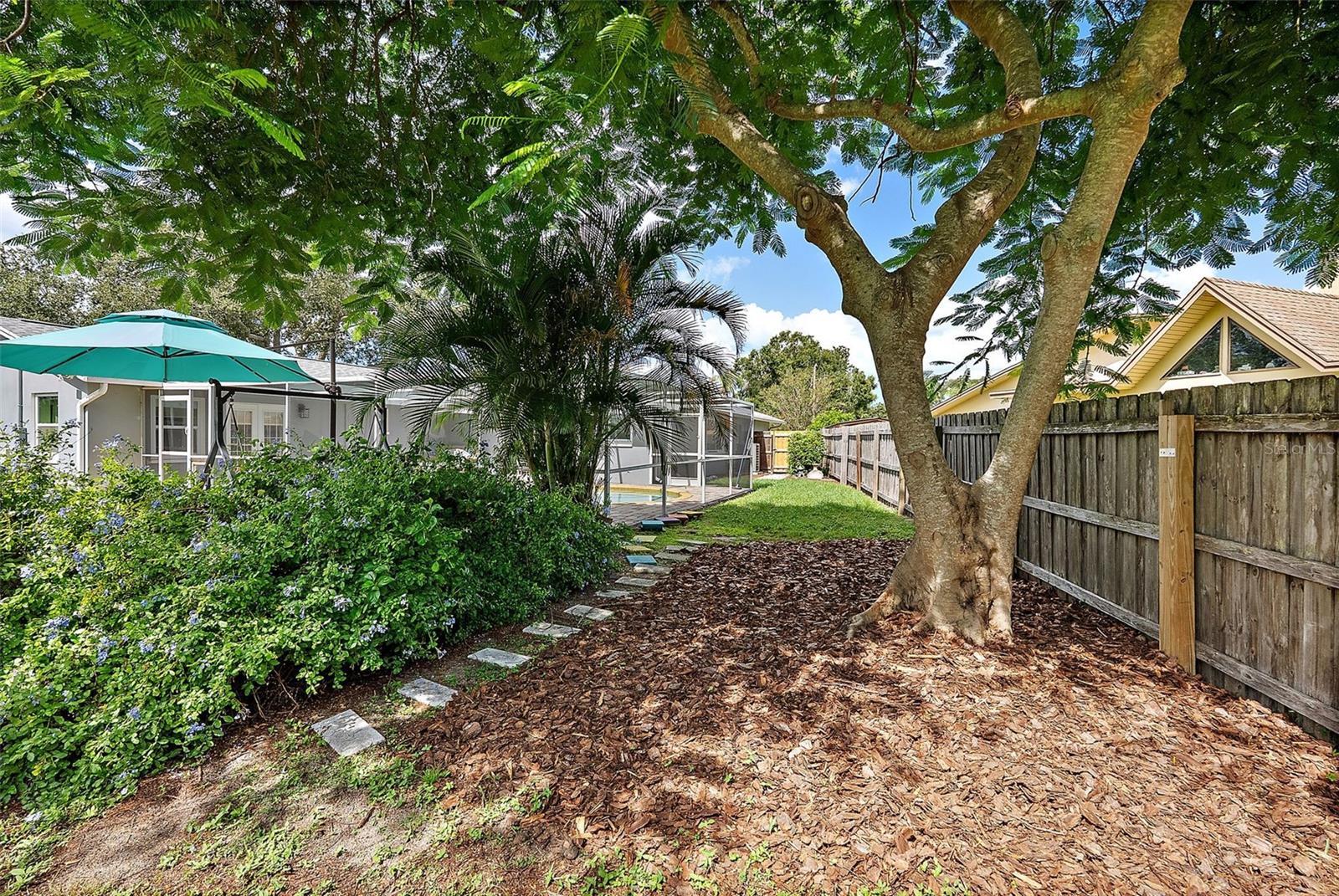 Image 26 of 36 For 13402 Cordova Drive