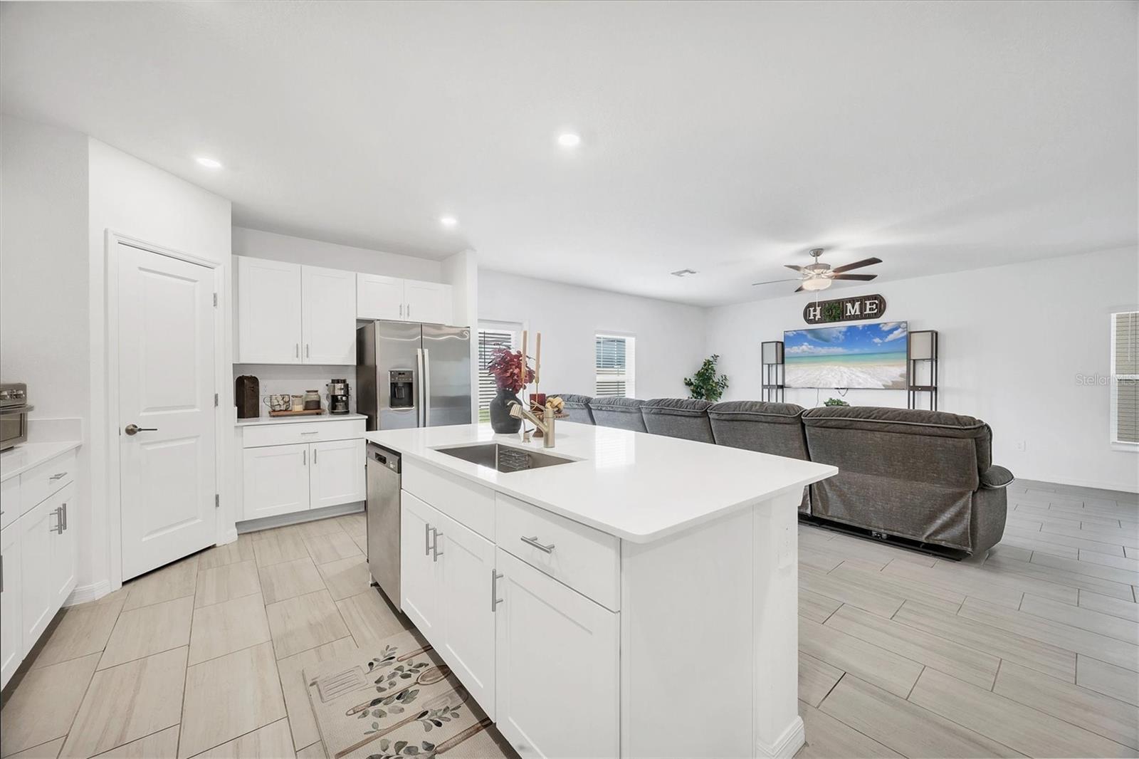 Image 12 of 49 For 22304 Pleasant Morning Drive