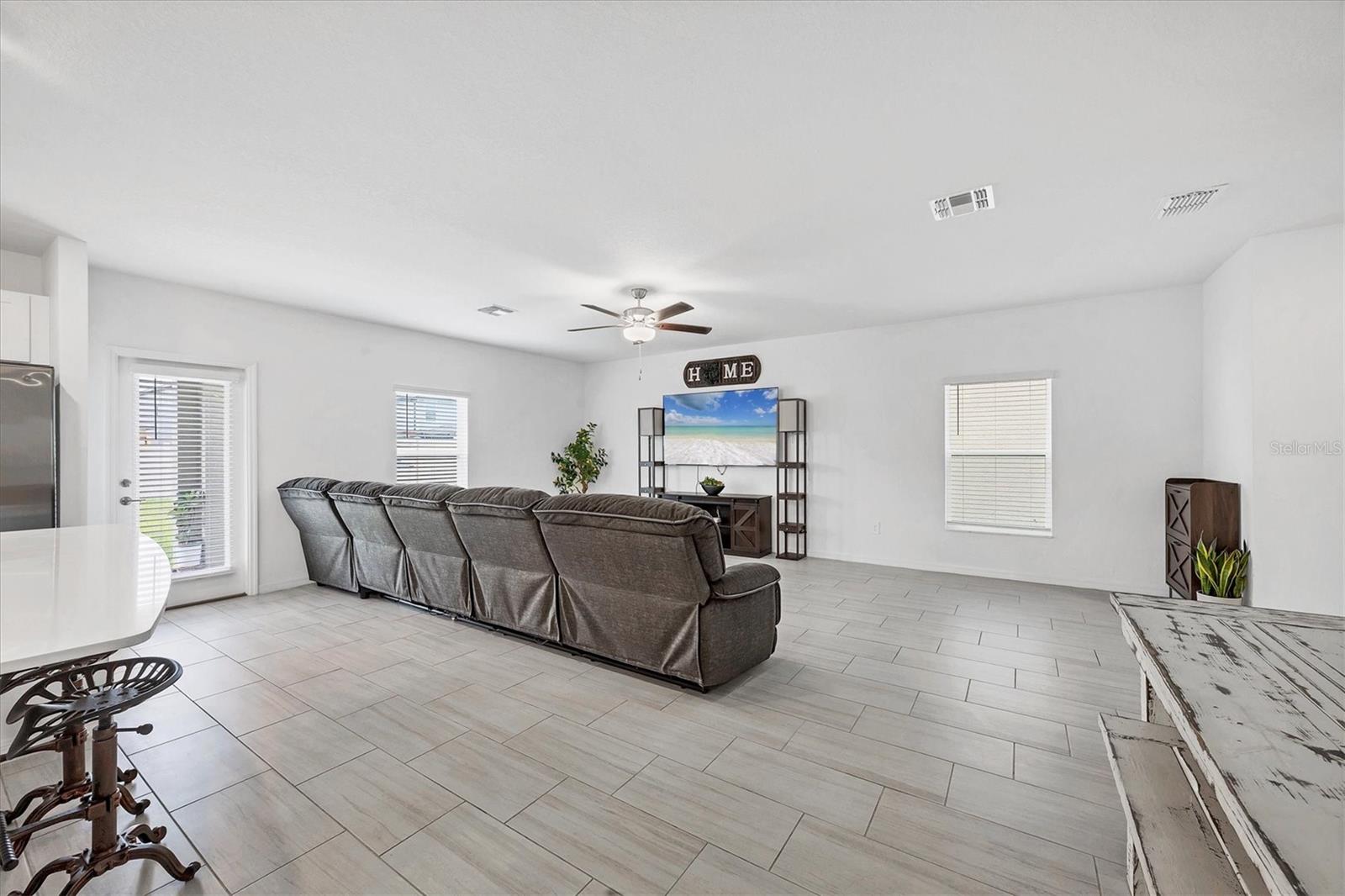 Image 13 of 49 For 22304 Pleasant Morning Drive