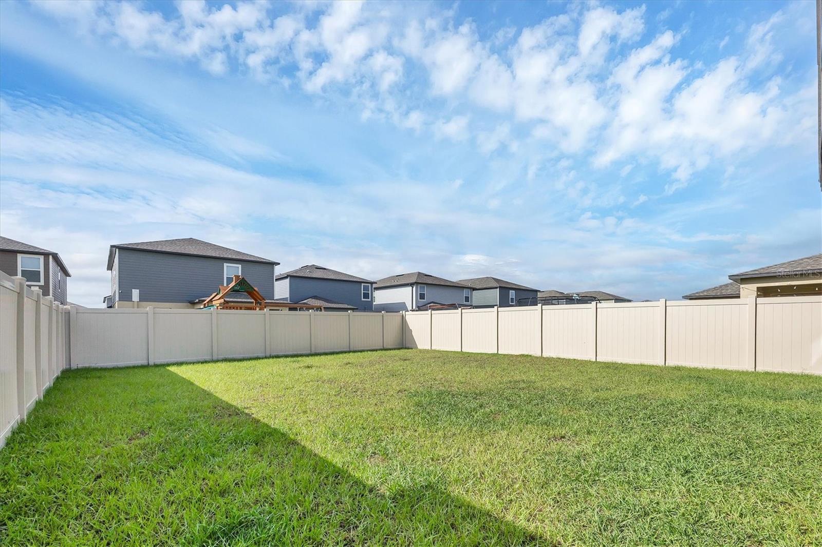 Image 33 of 49 For 22304 Pleasant Morning Drive