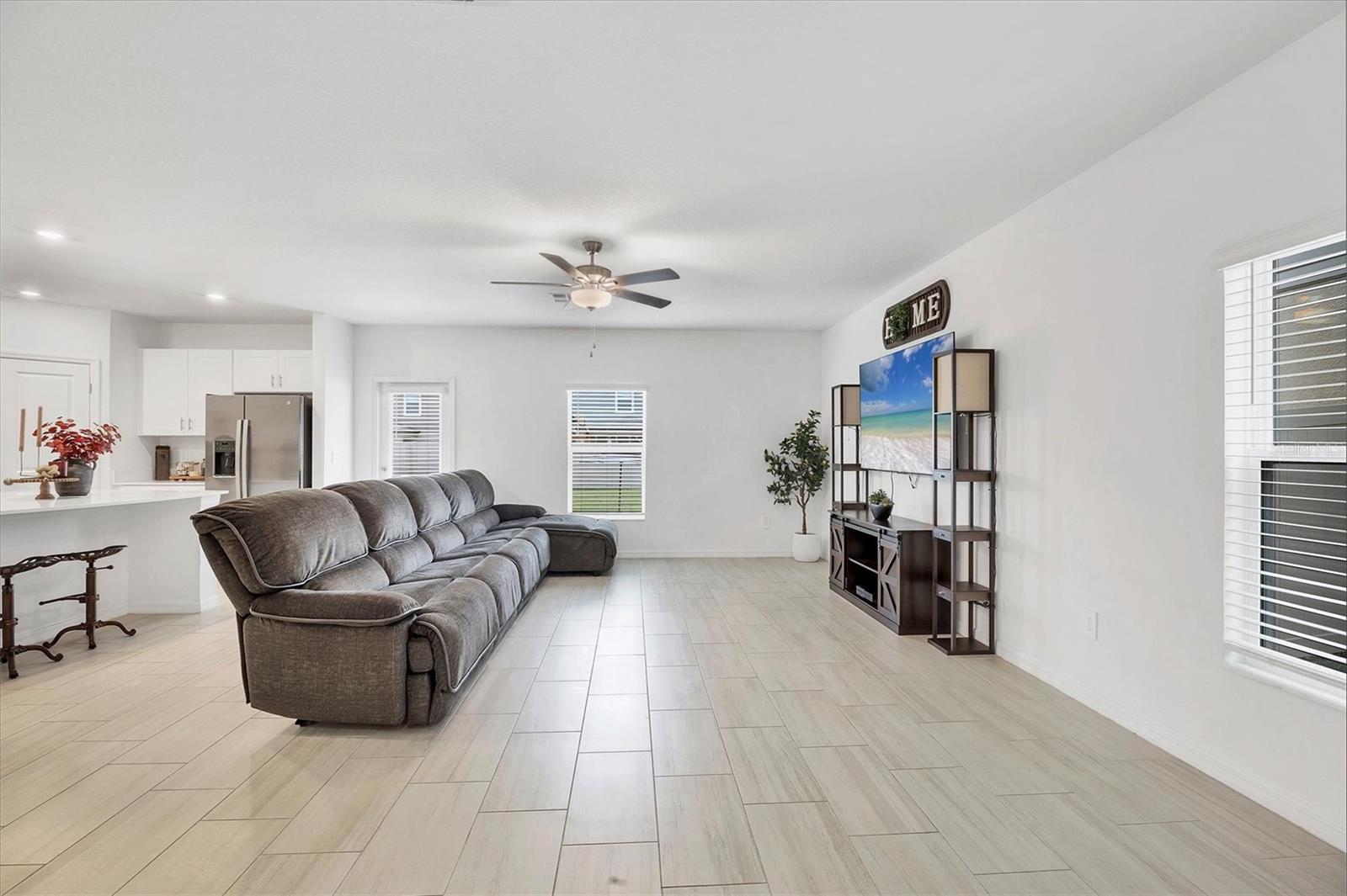 Image 4 of 49 For 22304 Pleasant Morning Drive