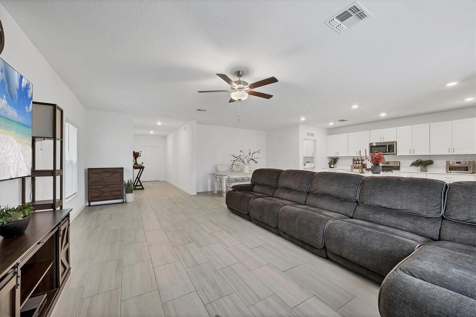 Image 7 of 49 For 22304 Pleasant Morning Drive