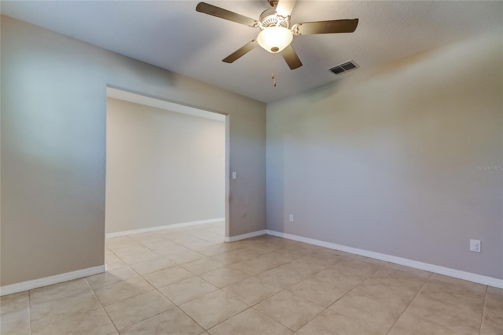 Image 13 of 48 For 6362 Spider Lily Way