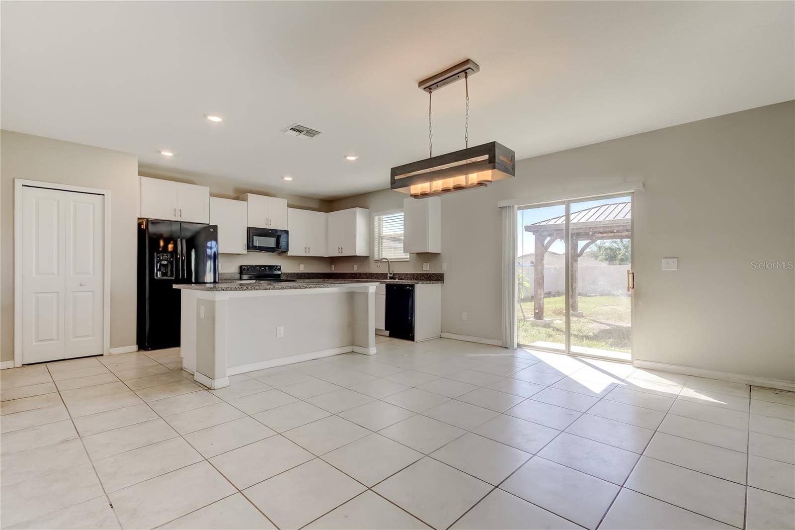 Image 16 of 48 For 6362 Spider Lily Way