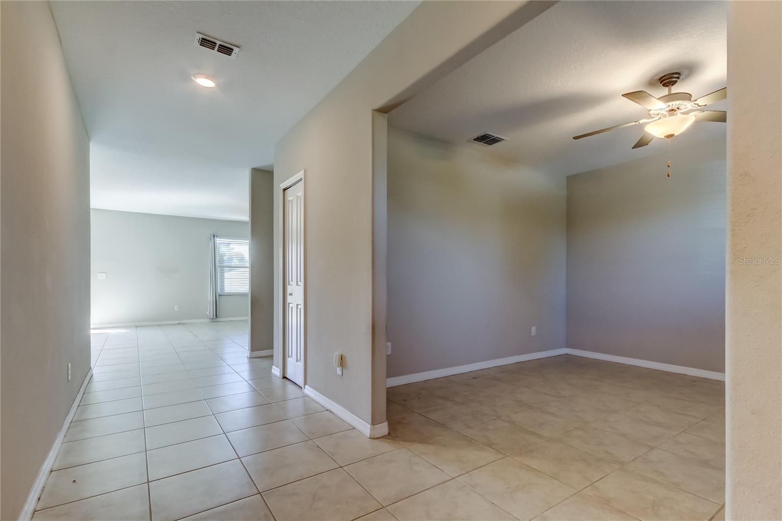 Image 9 of 48 For 6362 Spider Lily Way