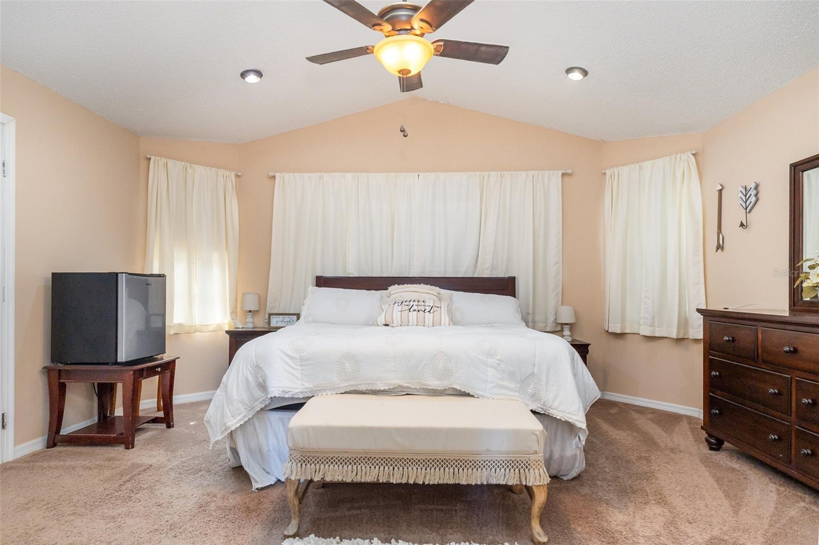 Image 17 of 30 For 2228 Palmview Circle E