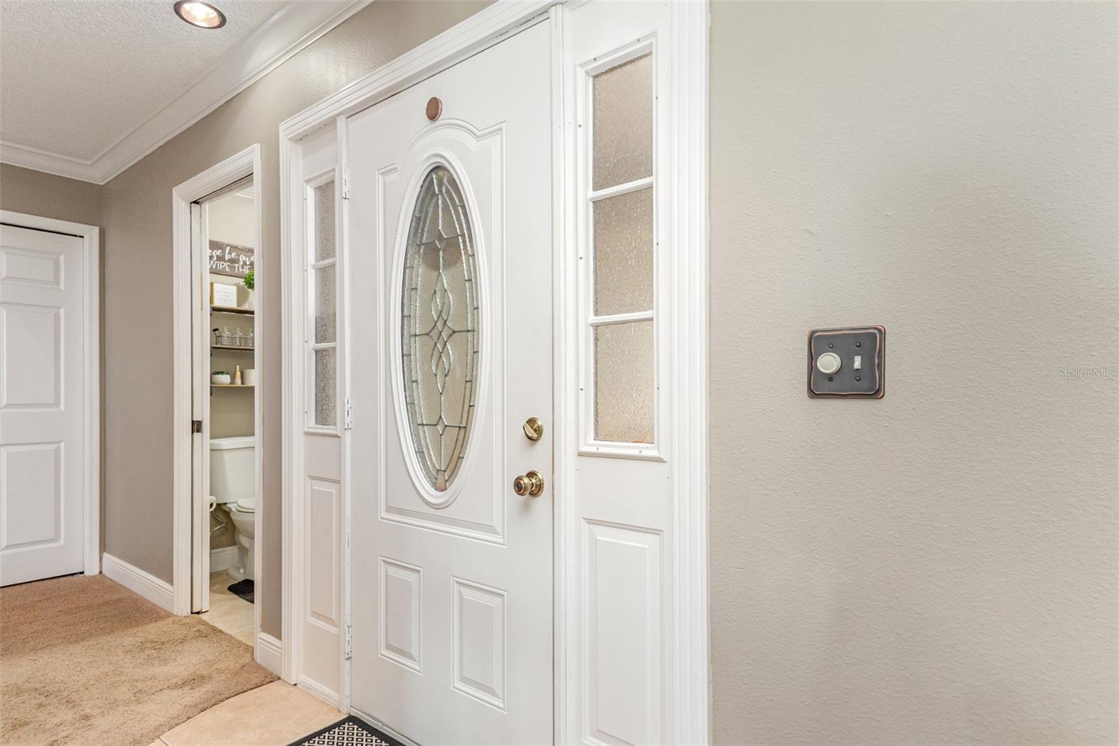 Image 4 of 30 For 2228 Palmview Circle E