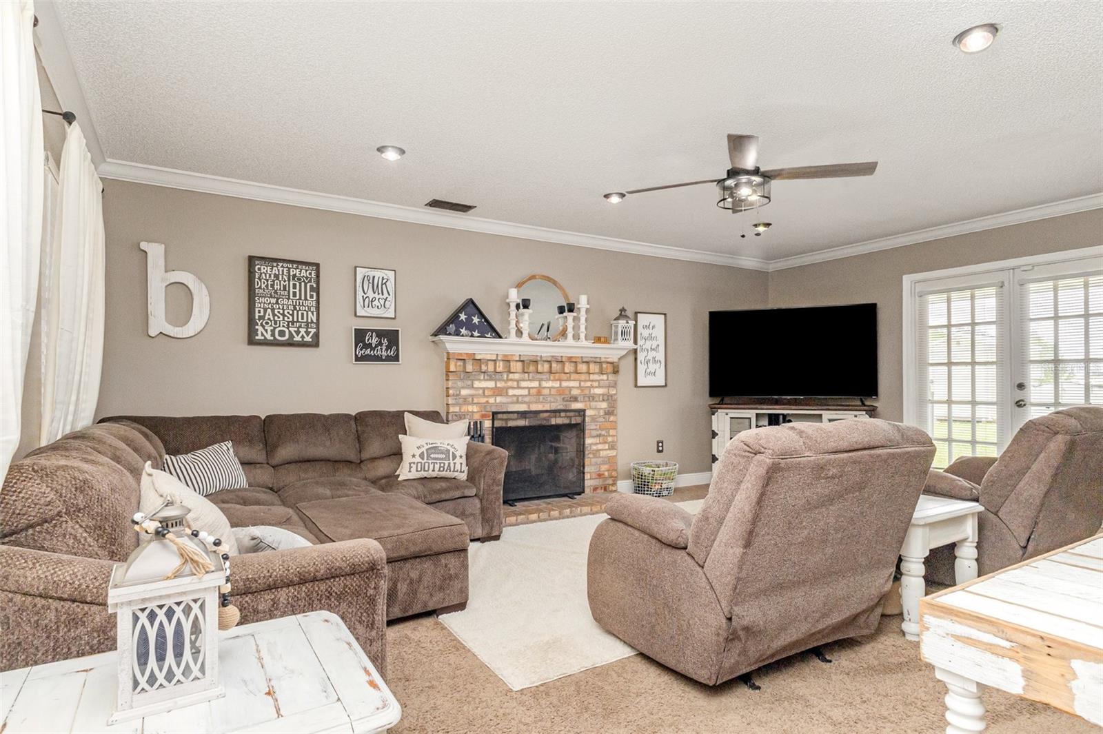 Image 7 of 30 For 2228 Palmview Circle E