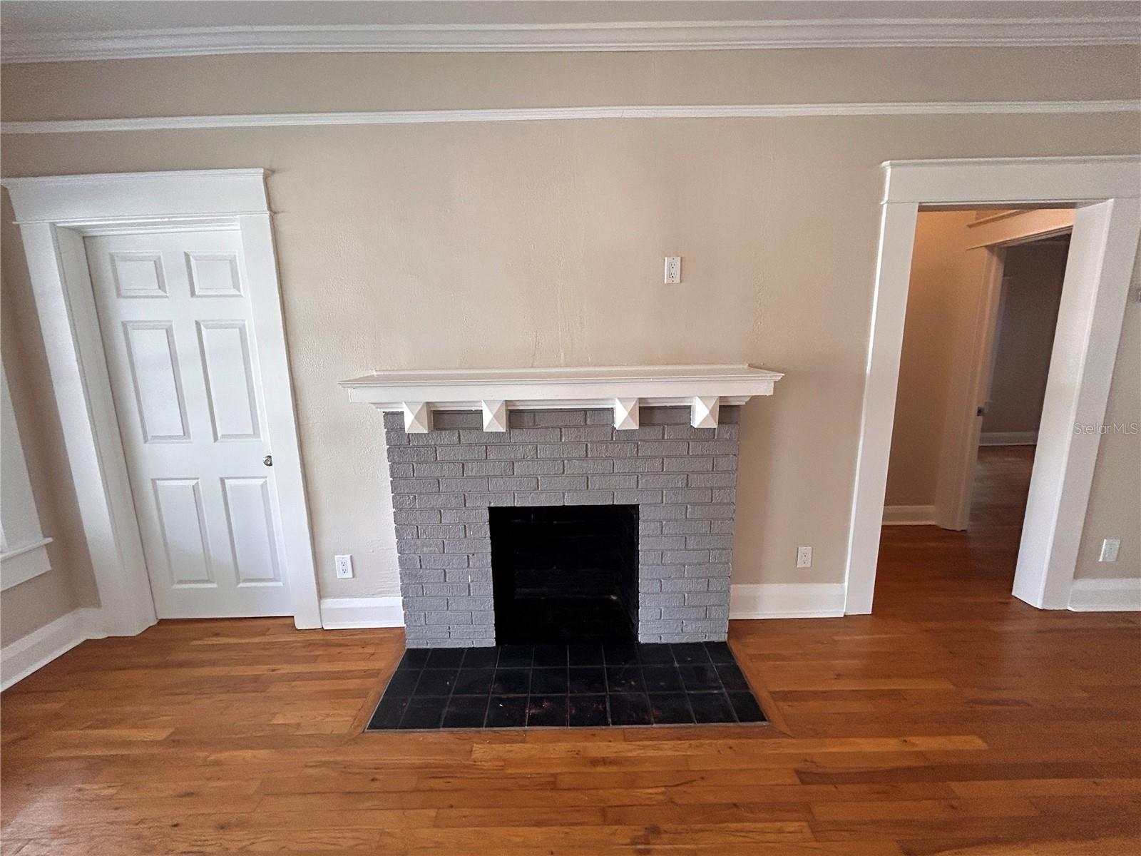 Image 11 of 57 For 801 Hollywood Street