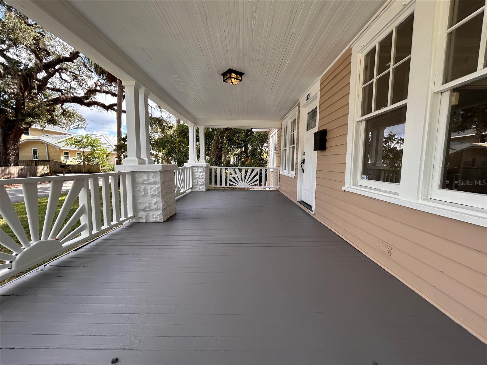Image 3 of 57 For 801 Hollywood Street