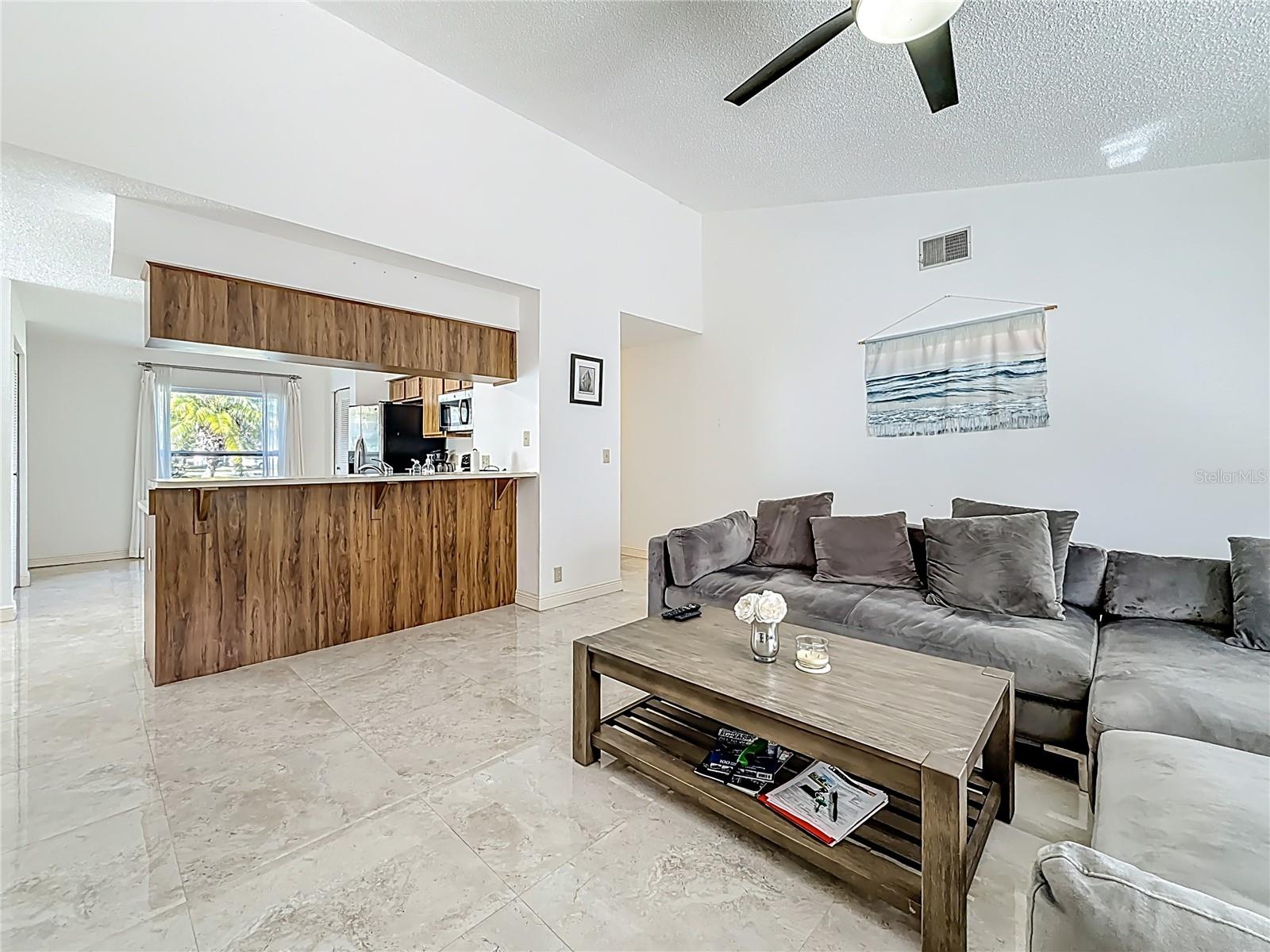 Image 17 of 52 For 1909 Castle Bay Court