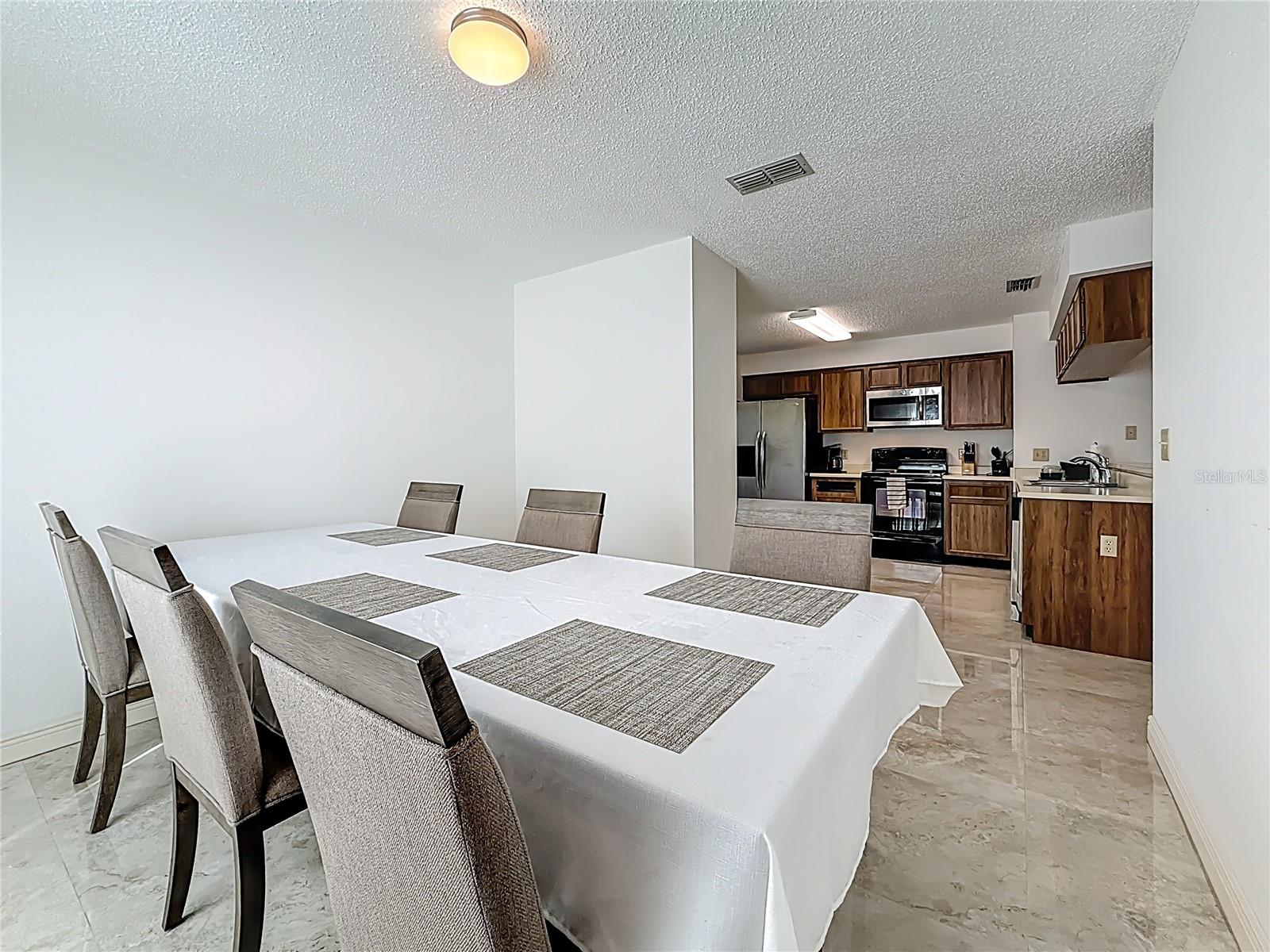 Image 27 of 52 For 1909 Castle Bay Court