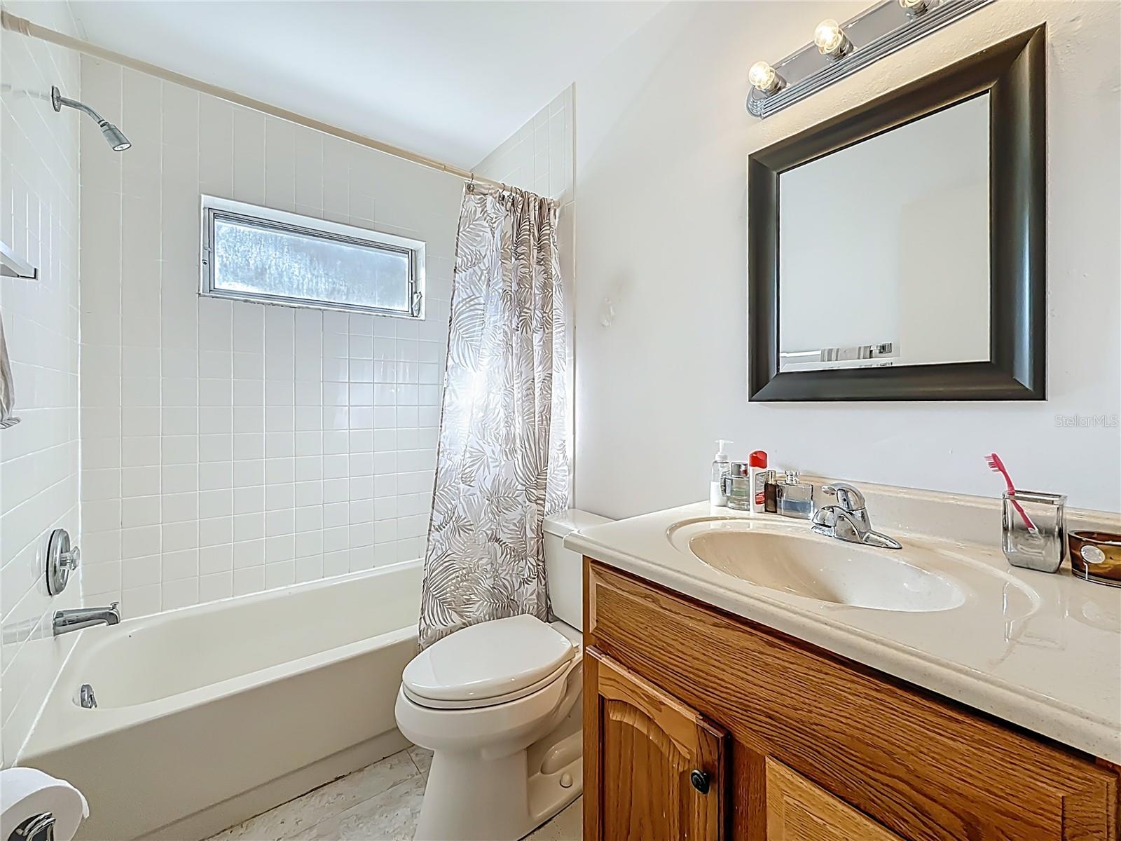 Image 35 of 52 For 1909 Castle Bay Court