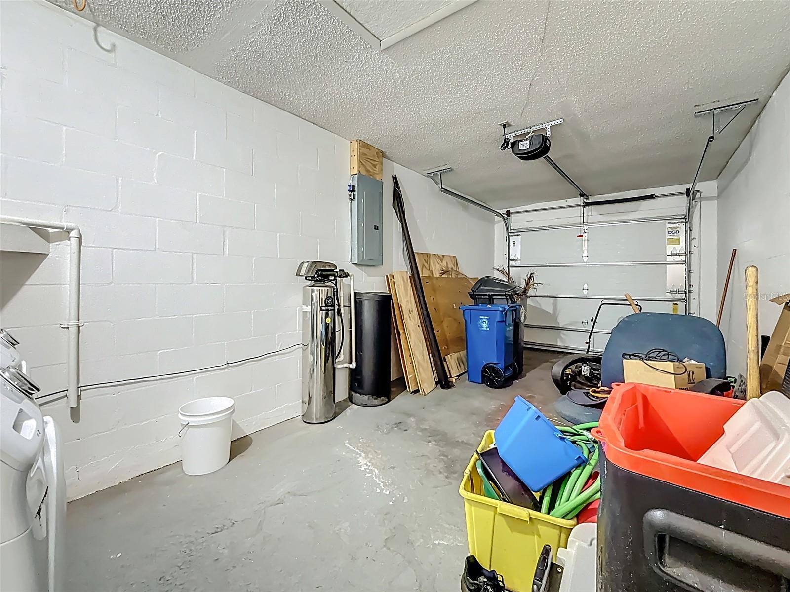 Image 40 of 52 For 1909 Castle Bay Court