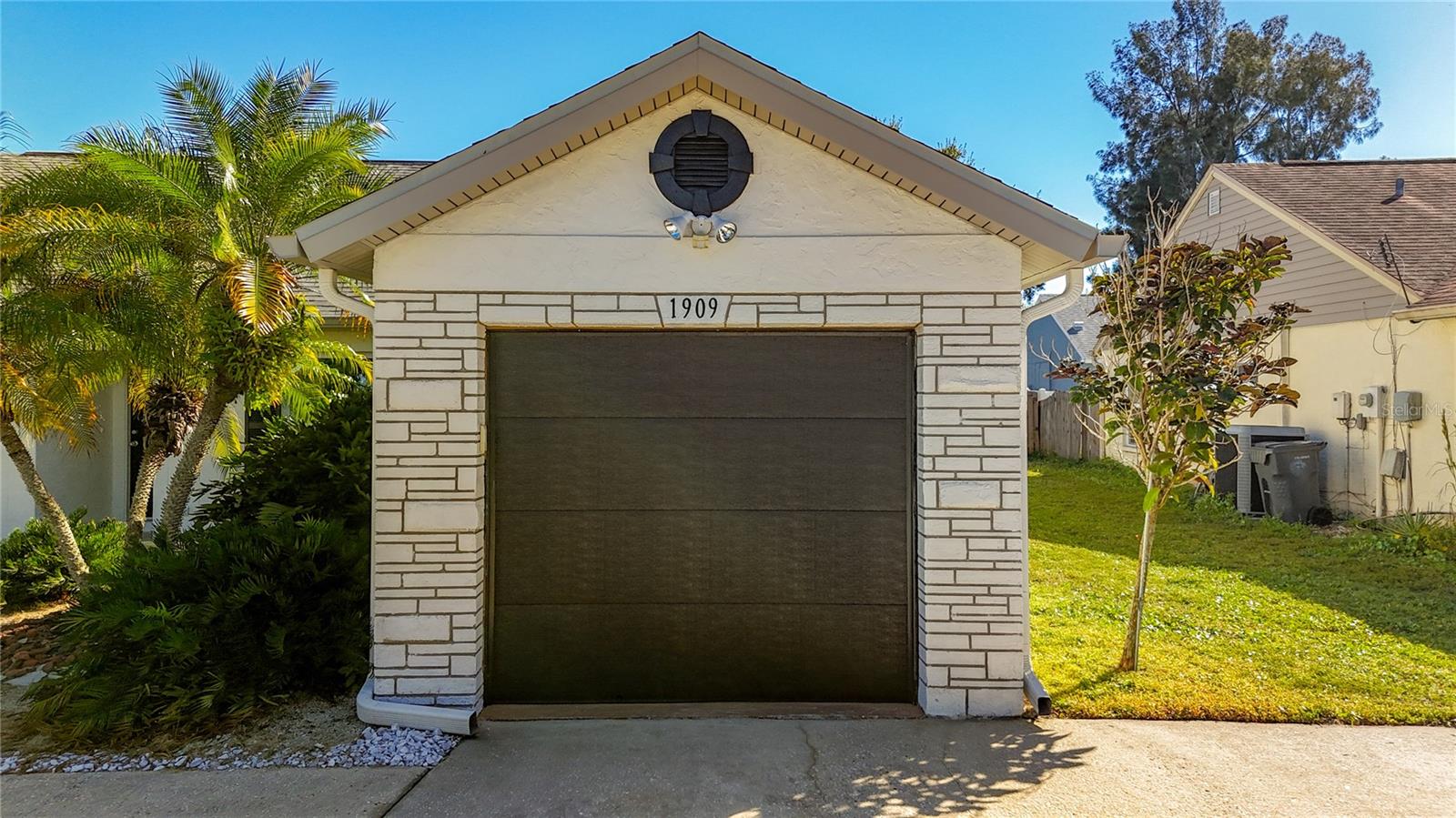 Image 48 of 52 For 1909 Castle Bay Court