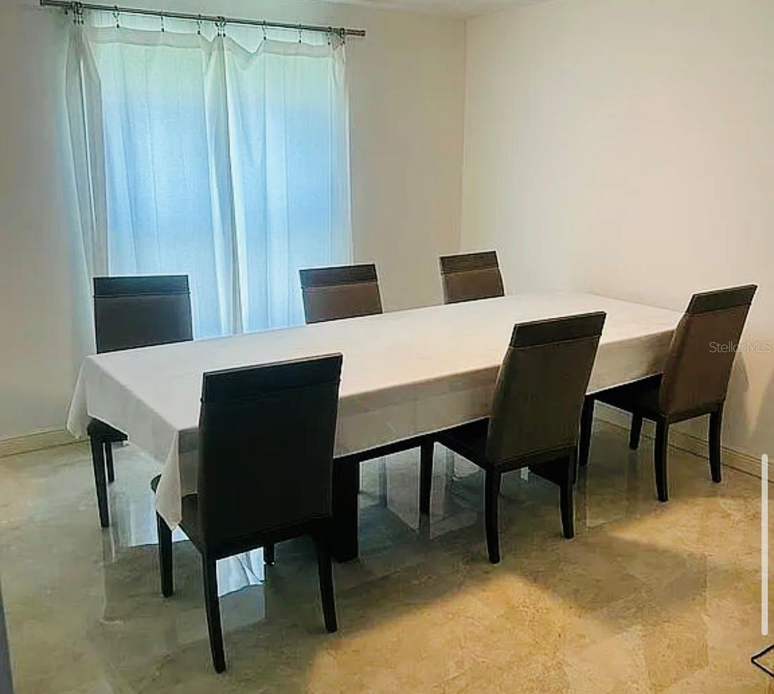 Image 5 of 52 For 1909 Castle Bay Court