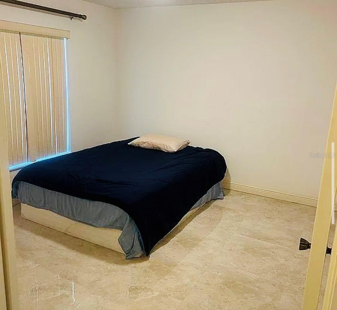 Image 7 of 52 For 1909 Castle Bay Court