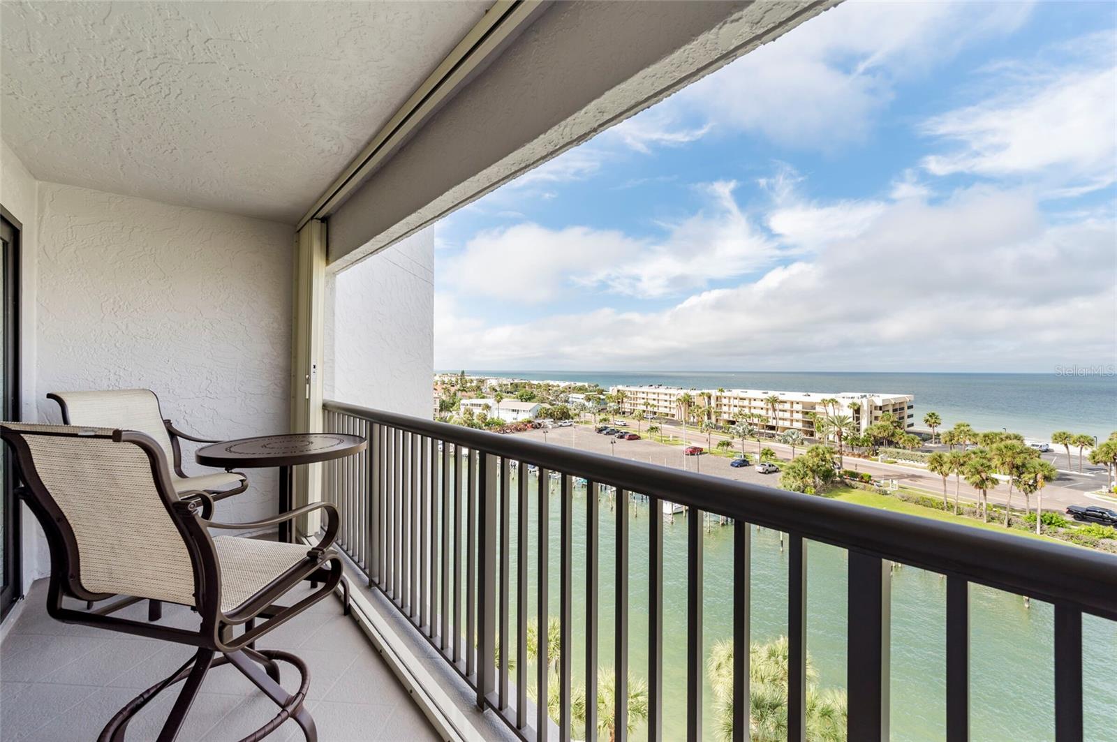 Image 19 of 50 For 1651 Sand Key Estates Court 77