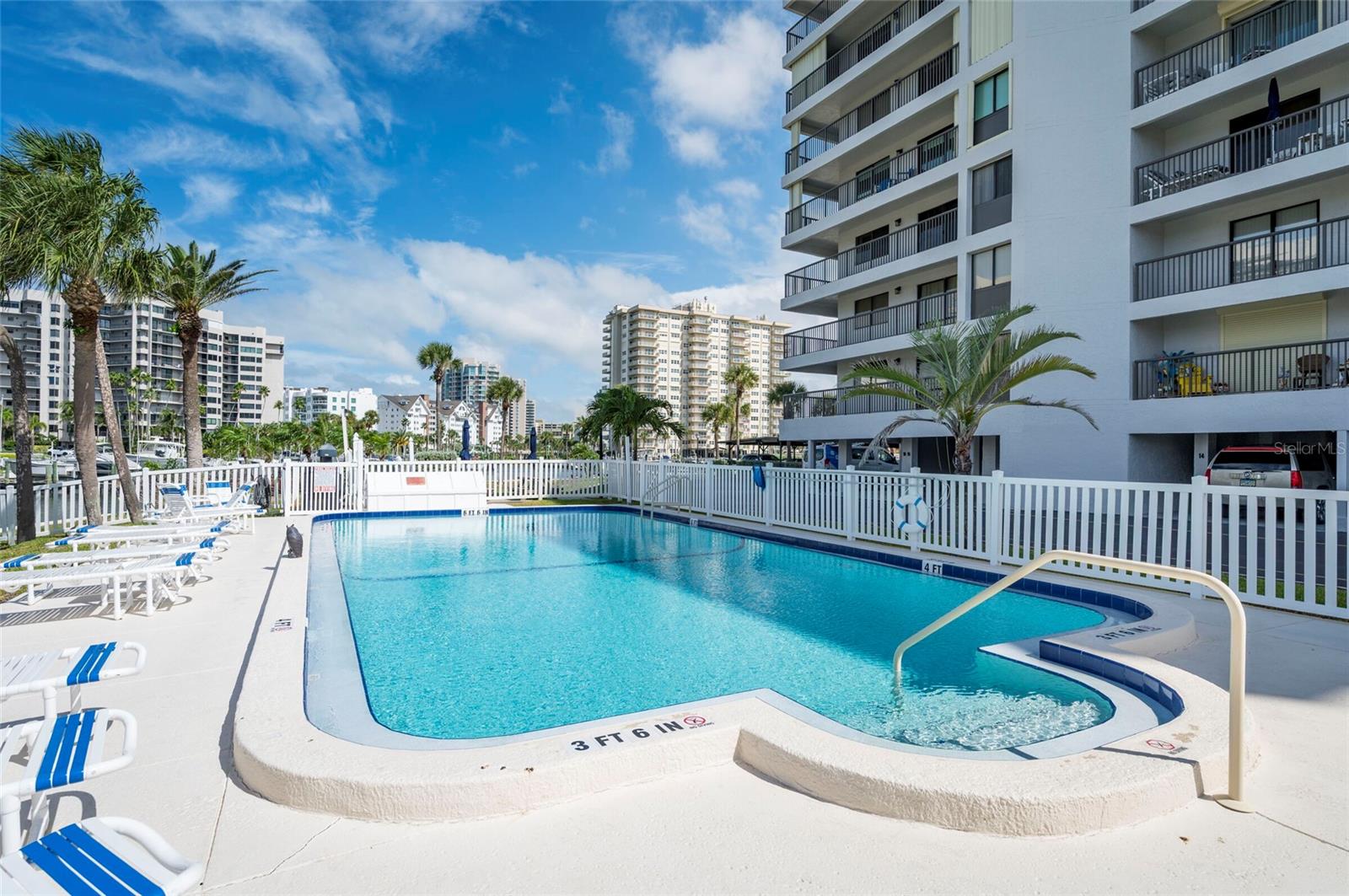 Image 20 of 50 For 1651 Sand Key Estates Court 77