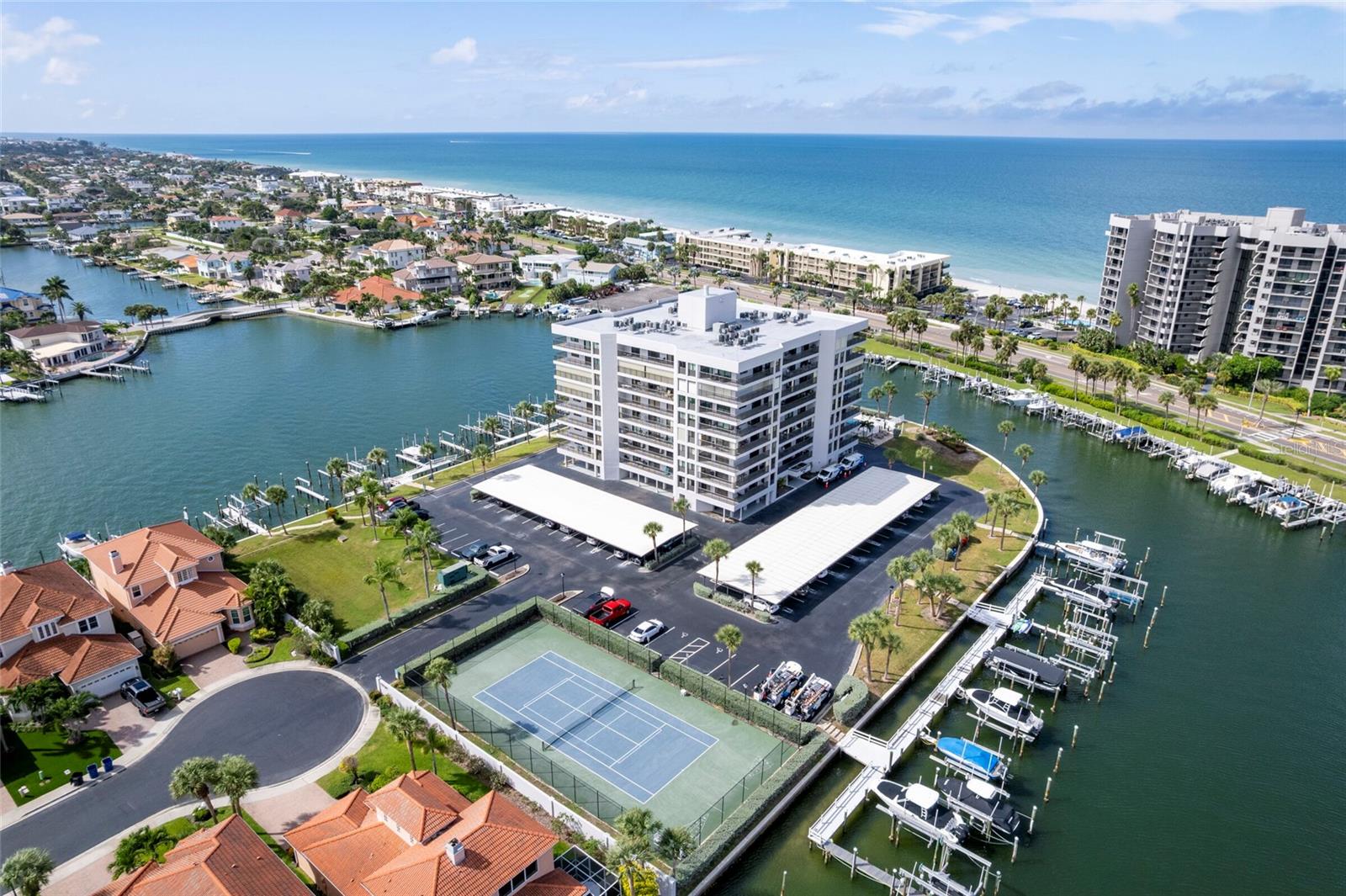 Image 44 of 50 For 1651 Sand Key Estates Court 77