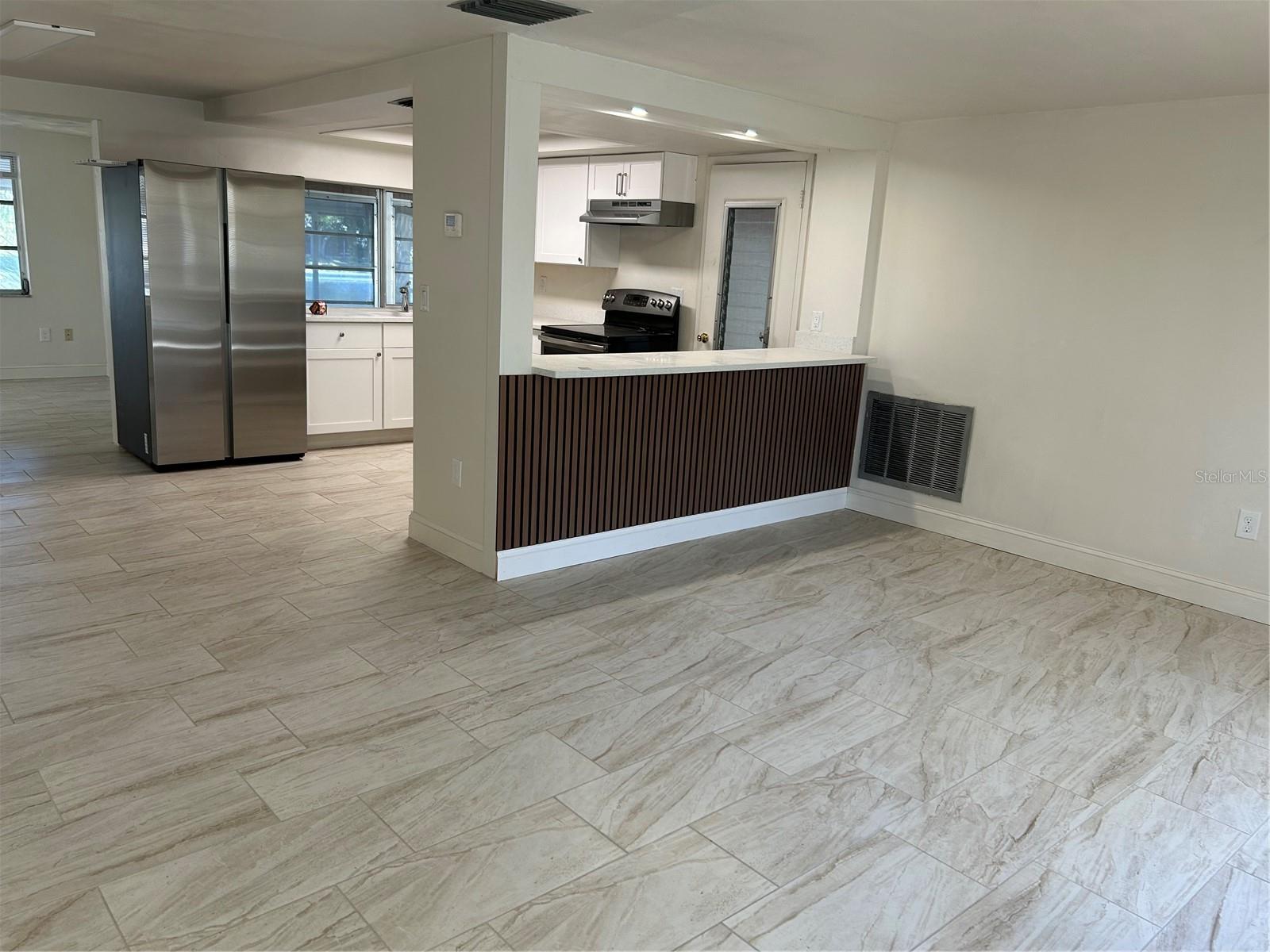 Image 5 of 11 For 3551 Landale Drive