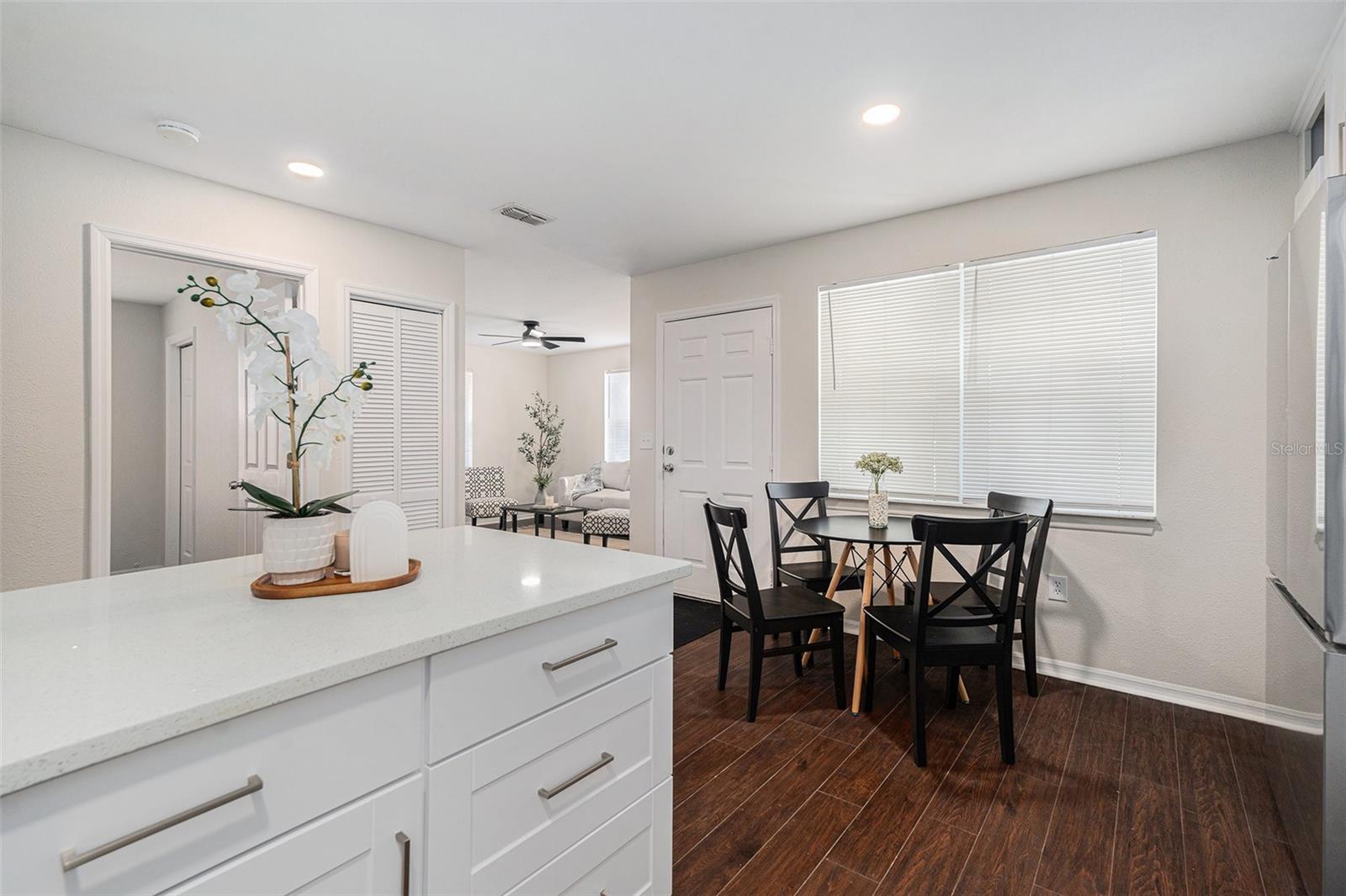 Image 5 of 21 For 3704 Carroway Street