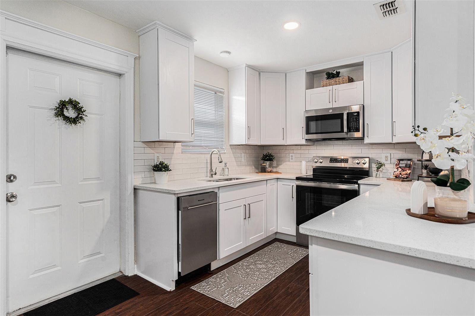 Image 7 of 21 For 3704 Carroway Street