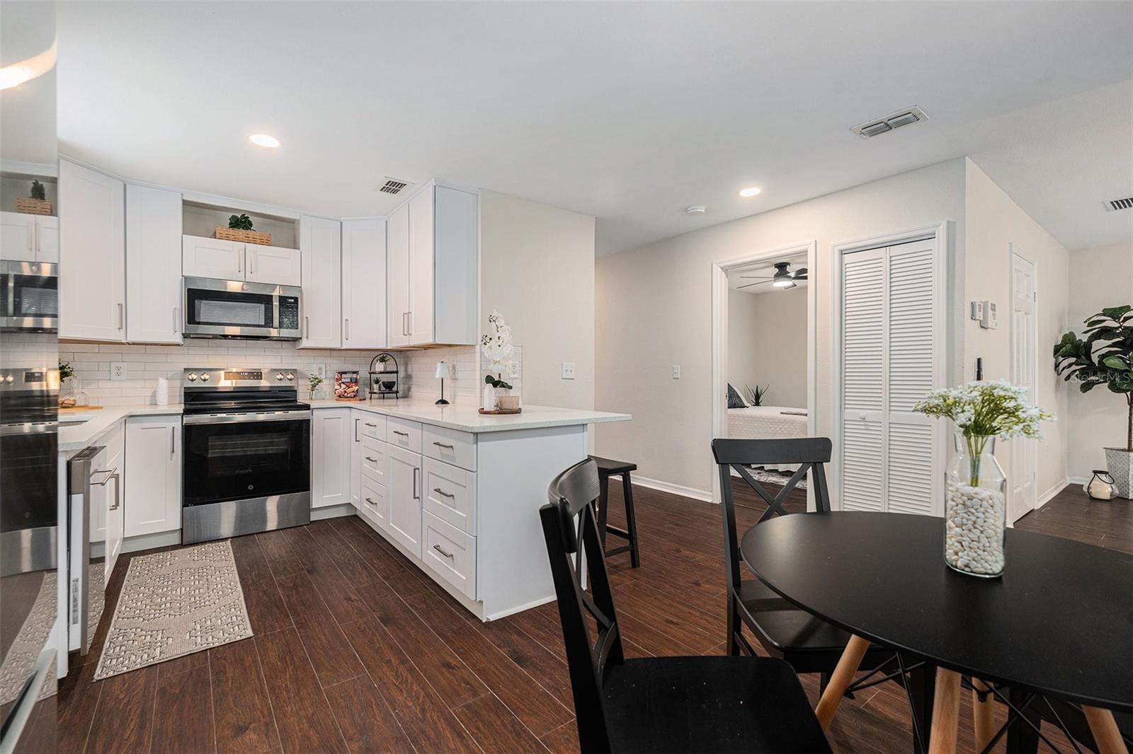 Image 8 of 21 For 3704 Carroway Street