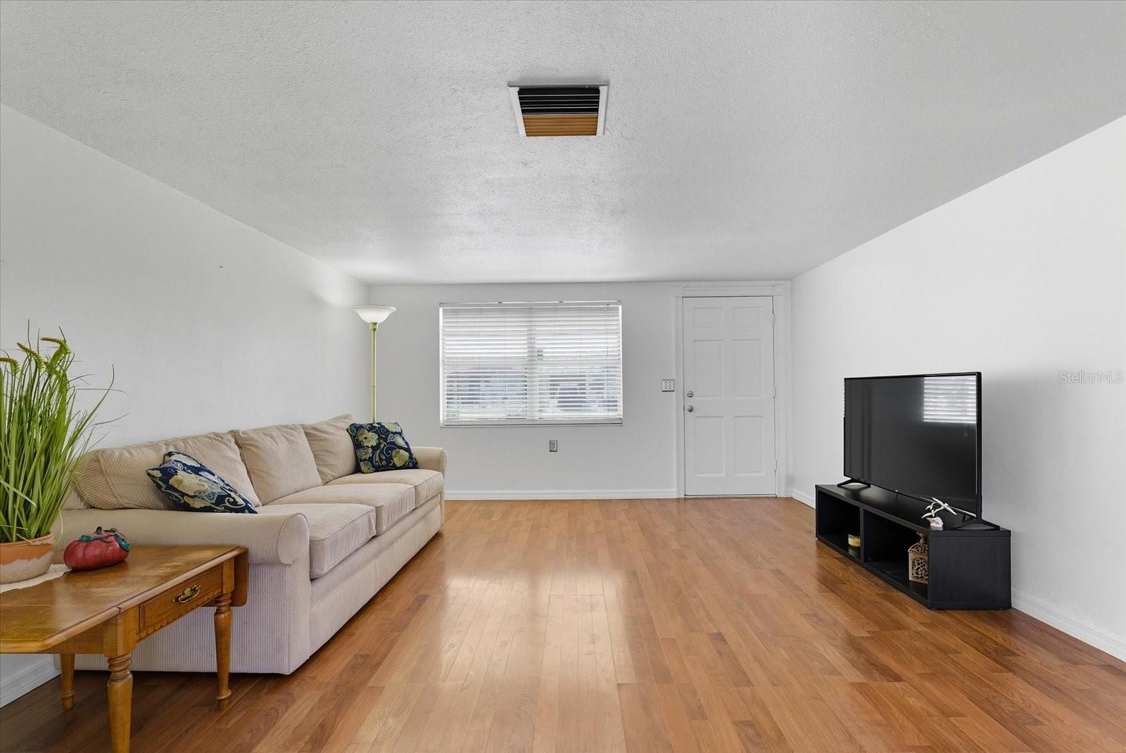 Image 10 of 45 For 5729 Mosaic Drive