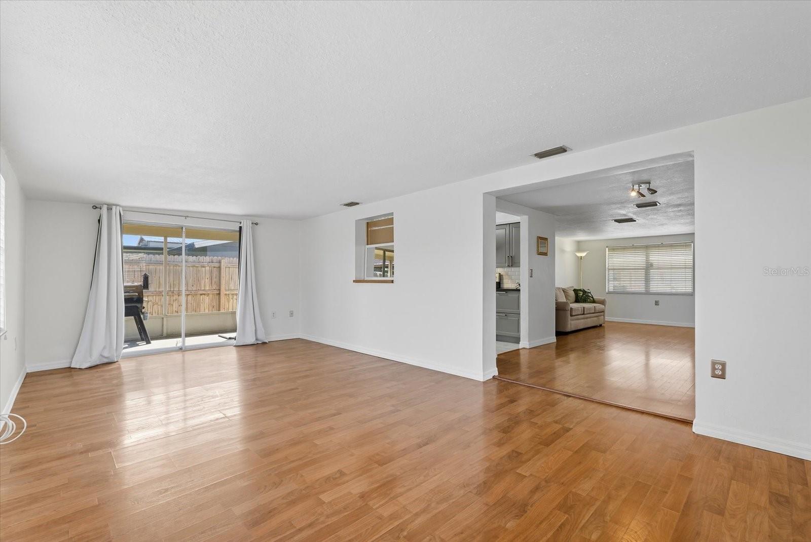Image 19 of 45 For 5729 Mosaic Drive