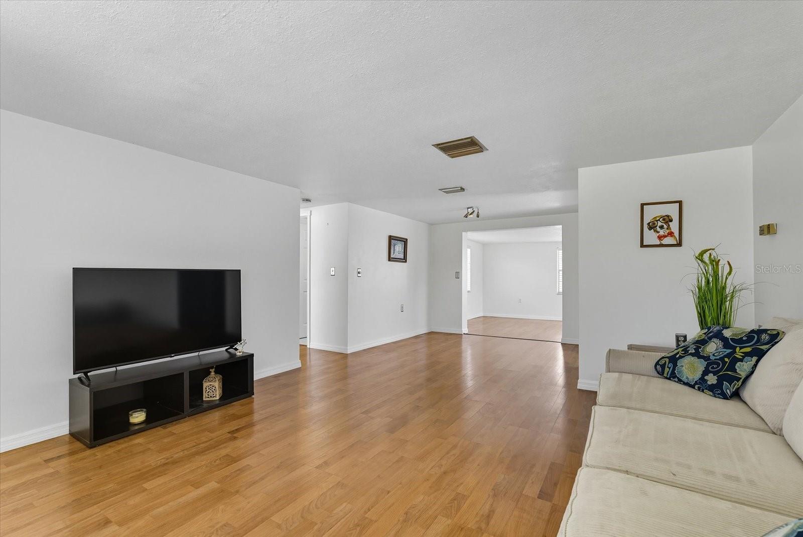 Image 9 of 45 For 5729 Mosaic Drive