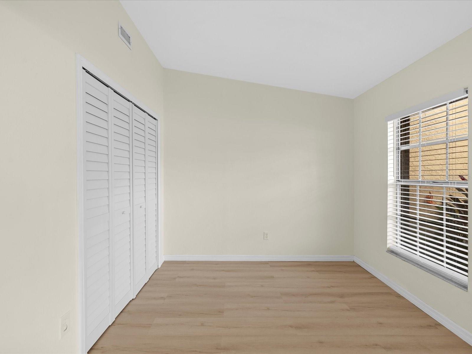 Image 13 of 39 For 10005 88th Street