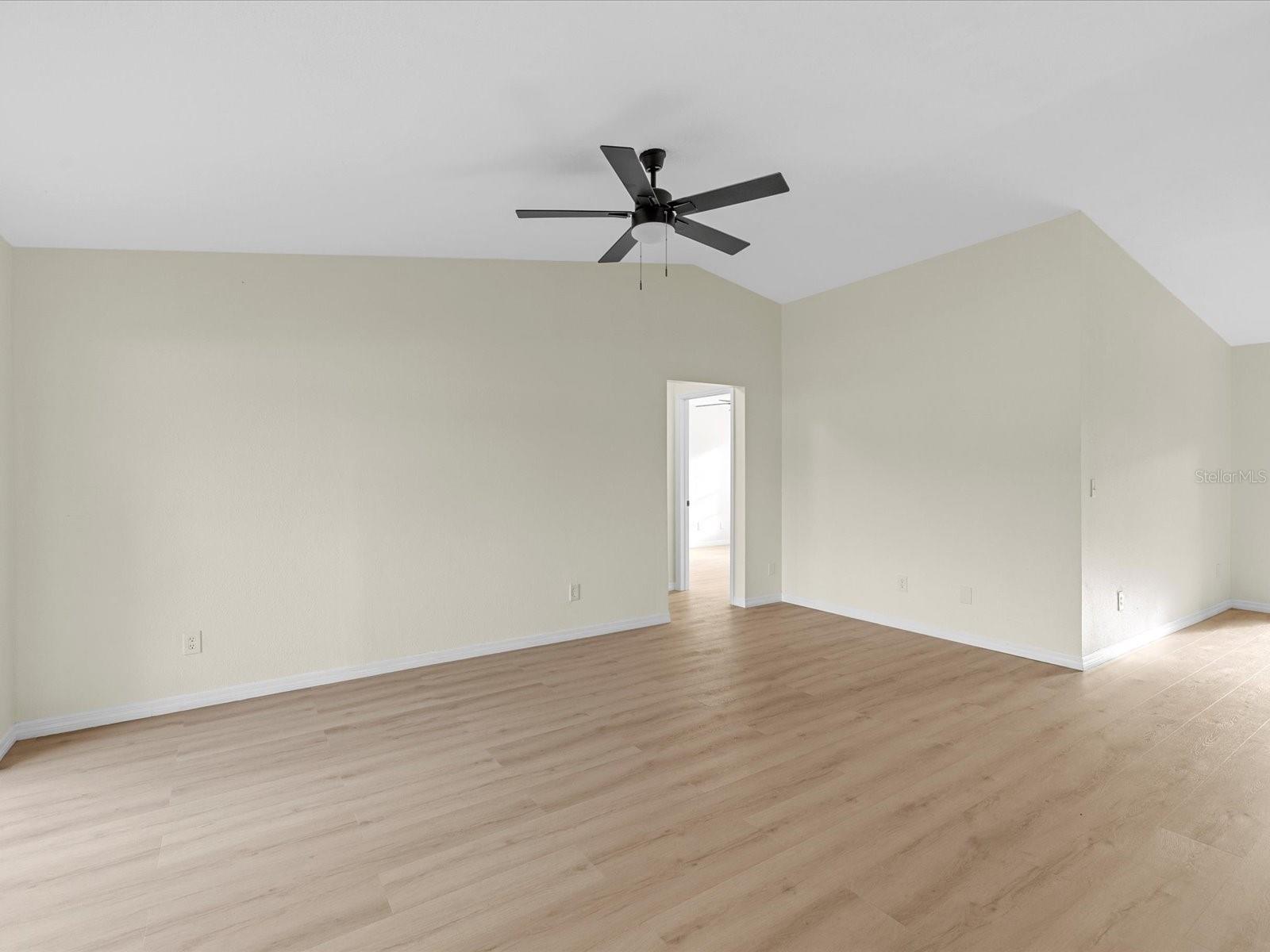 Image 15 of 39 For 10005 88th Street