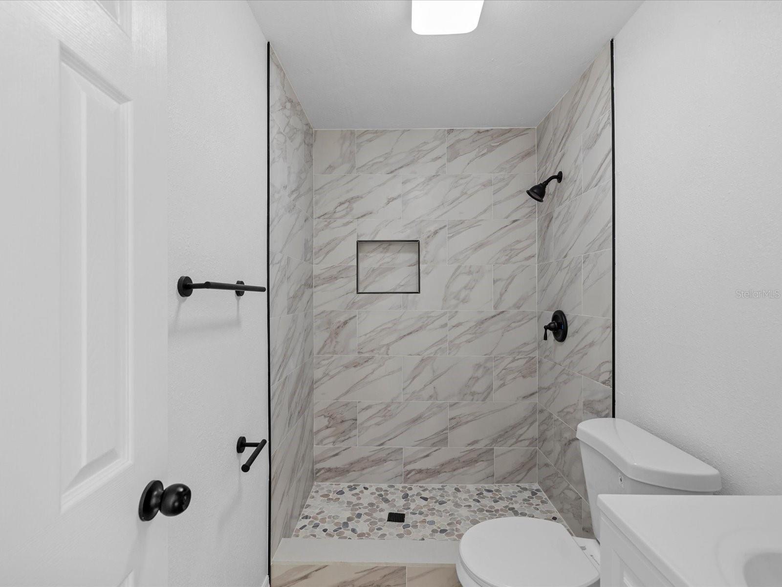 Image 19 of 39 For 10005 88th Street