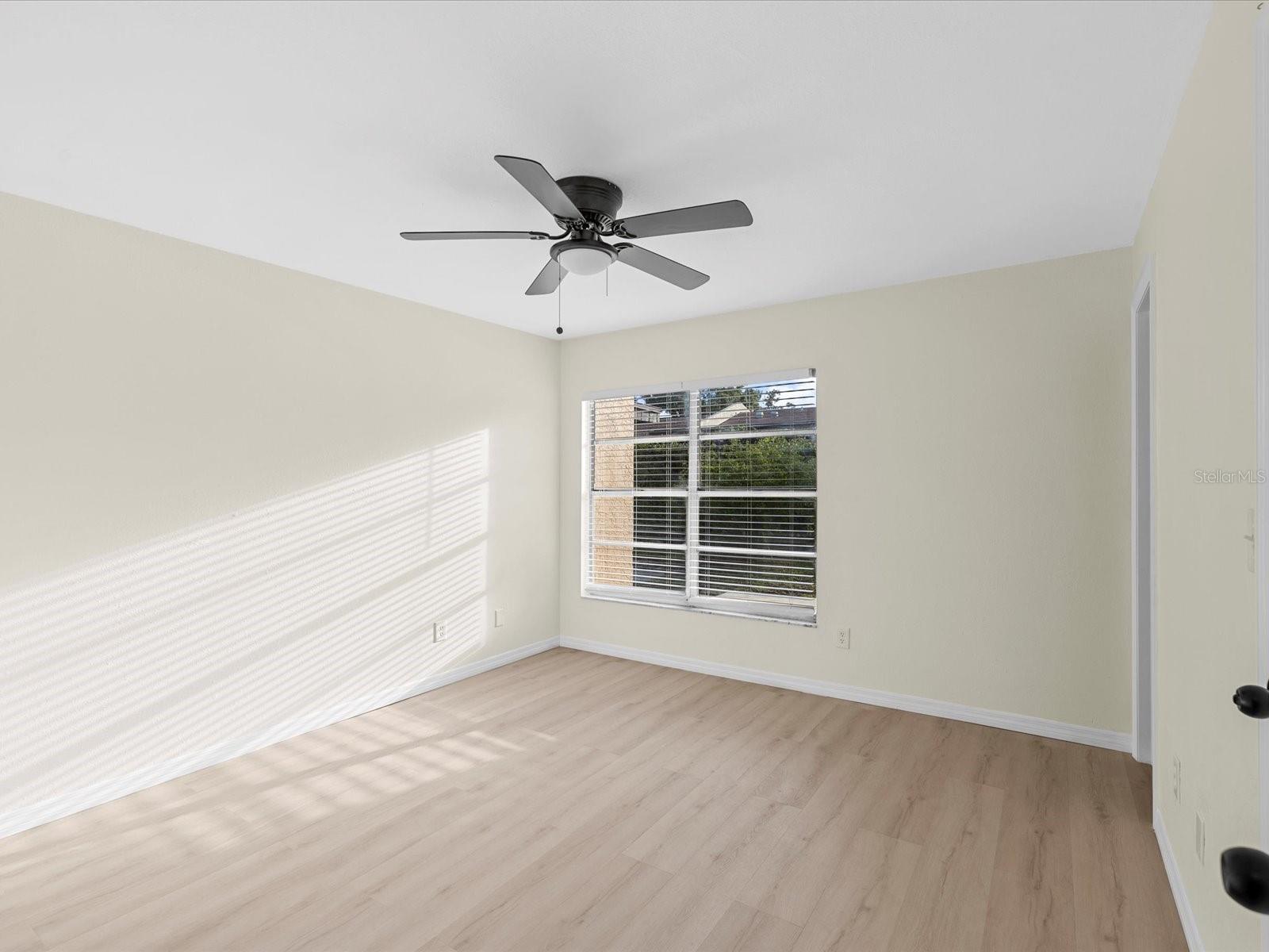 Image 20 of 39 For 10005 88th Street