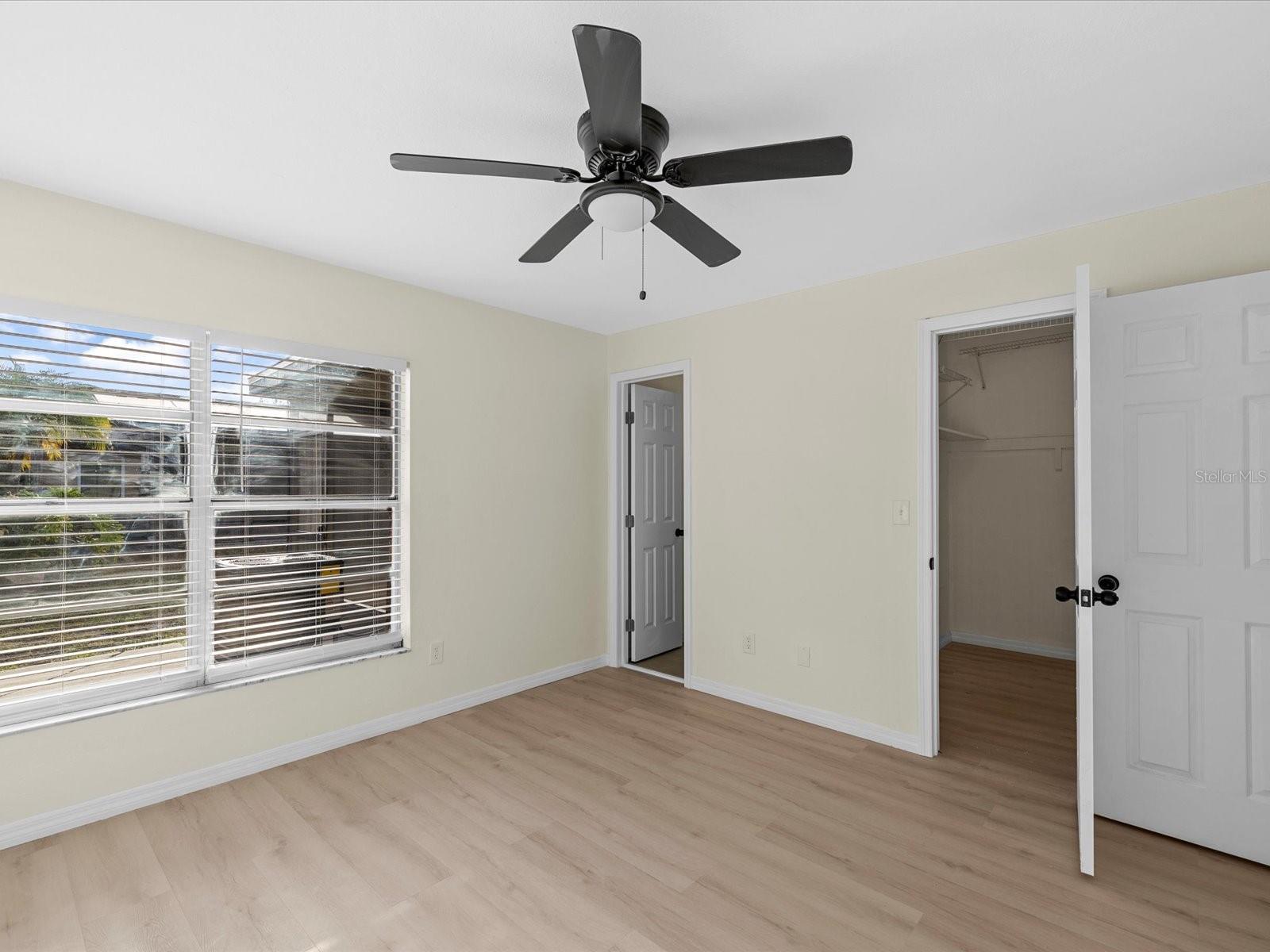 Image 21 of 39 For 10005 88th Street