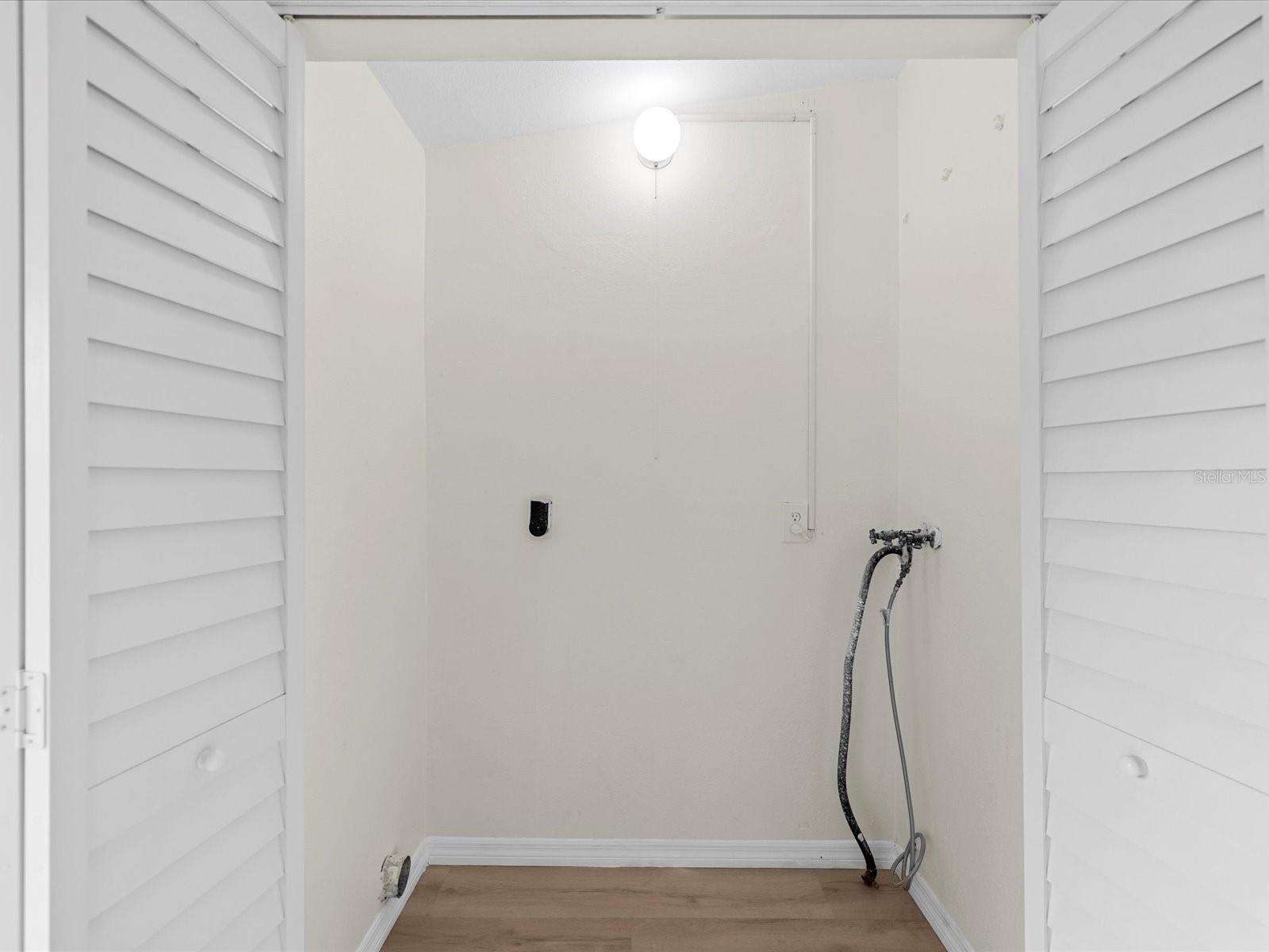 Image 25 of 39 For 10005 88th Street