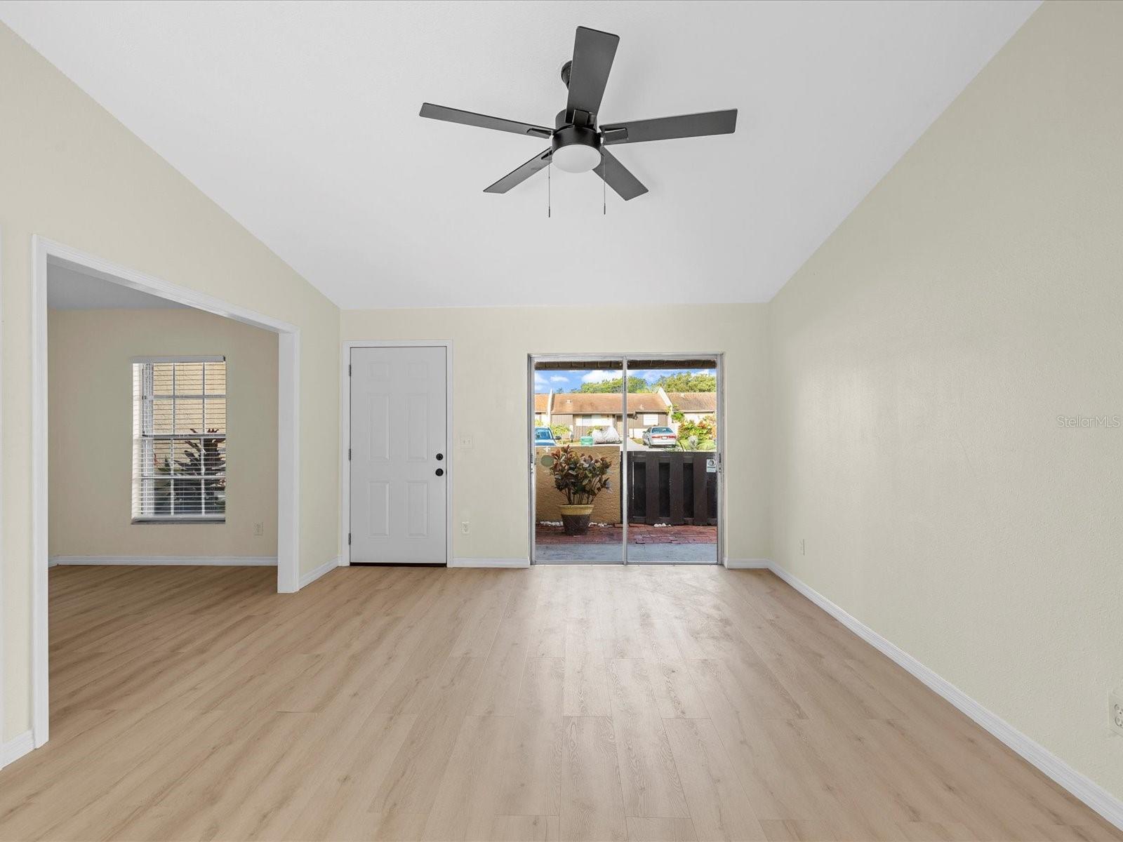 Image 6 of 39 For 10005 88th Street