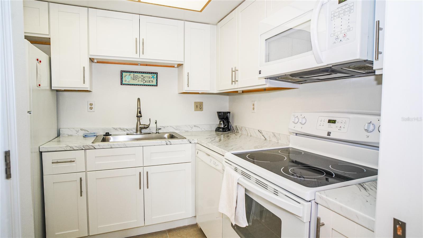 Image 4 of 25 For 420 64th Avenue 101