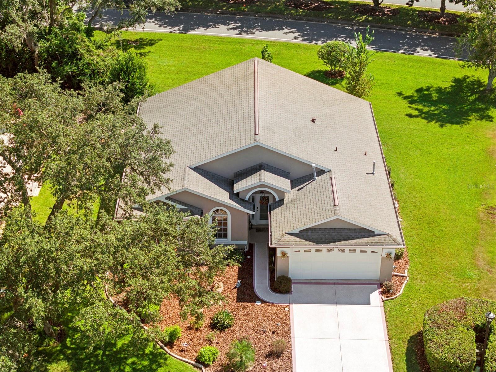 Listing photo id 13 for 412 Mistwood Court