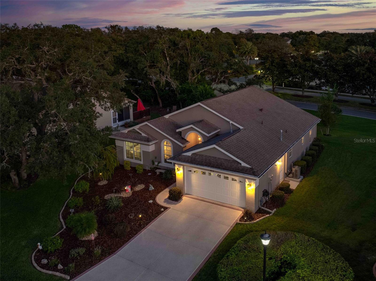 Listing photo id 31 for 412 Mistwood Court