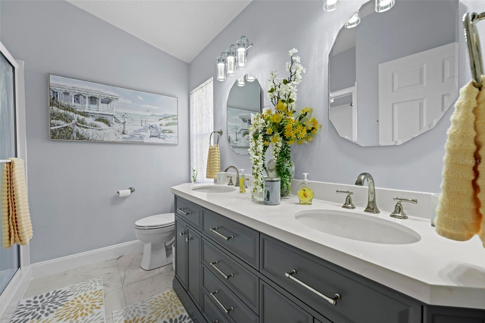 Listing photo id 39 for 412 Mistwood Court