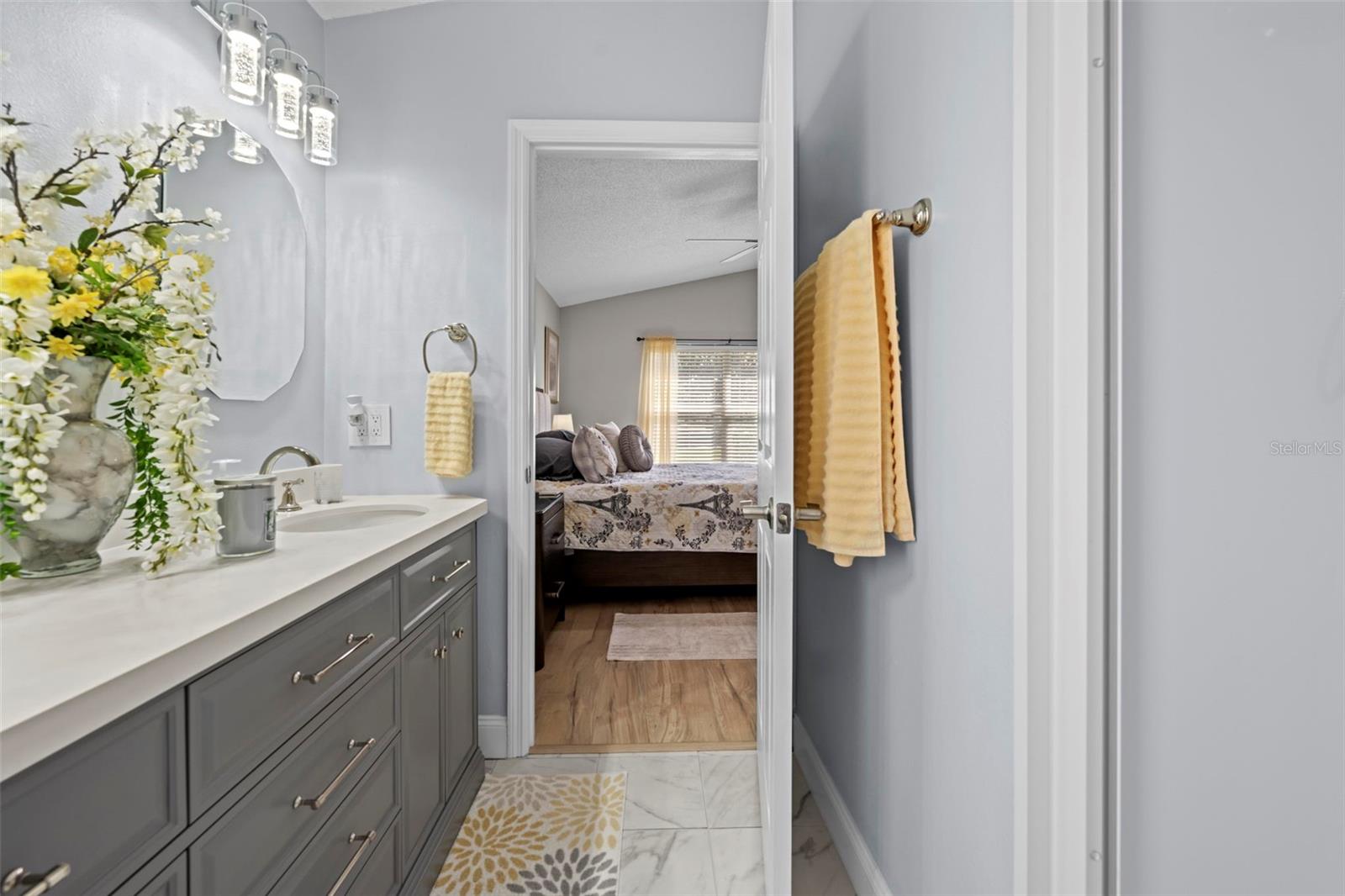 Listing photo id 41 for 412 Mistwood Court