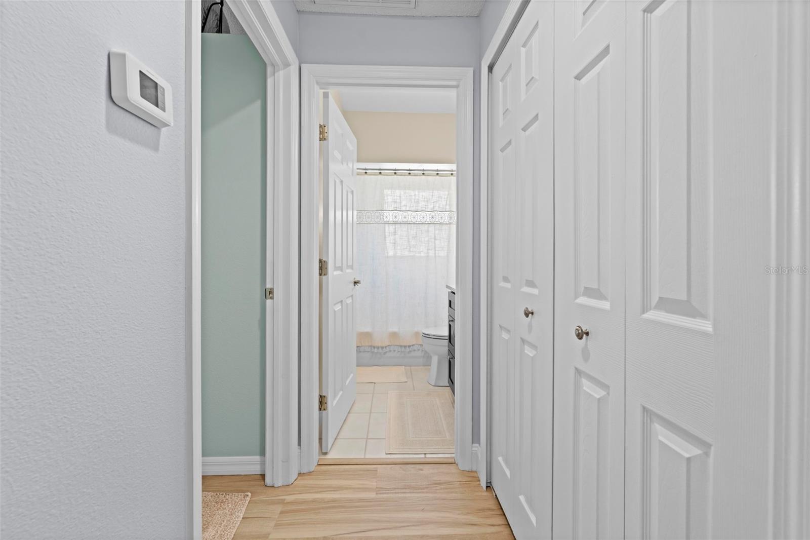 Listing photo id 45 for 412 Mistwood Court