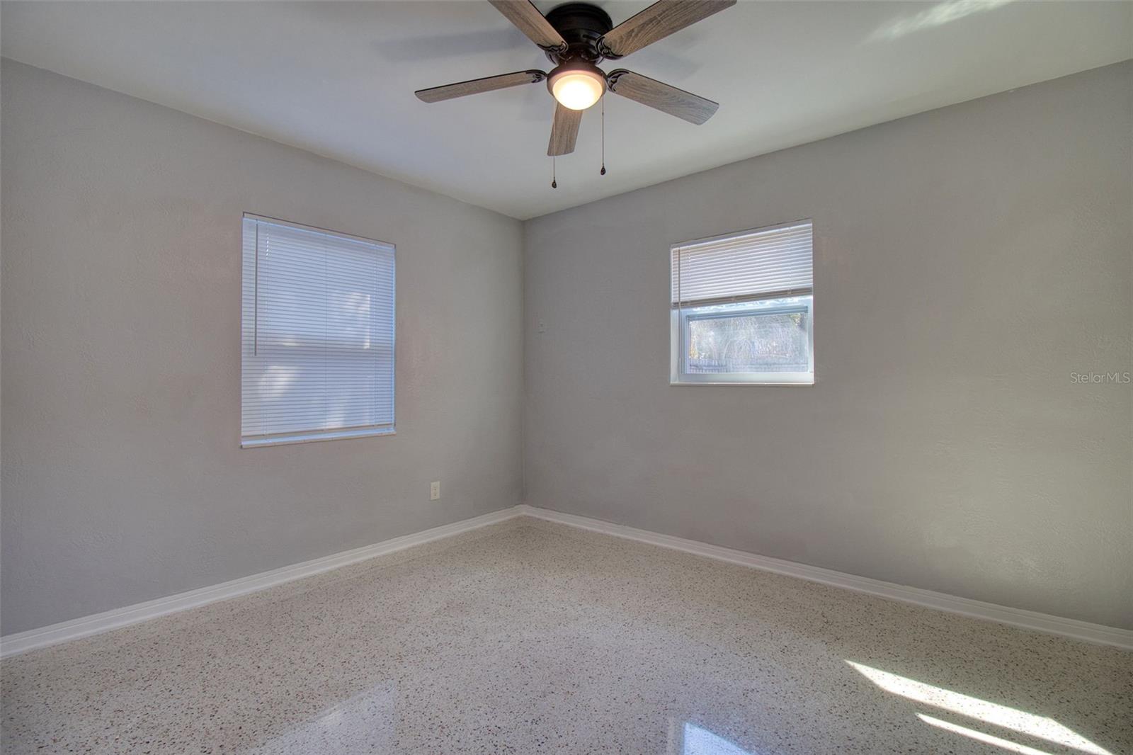 Image 15 of 19 For 634 15 Avenue S