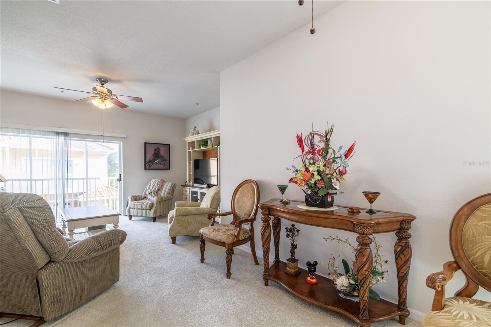 Image 9 of 38 For 21008 Sunpoint Way 203