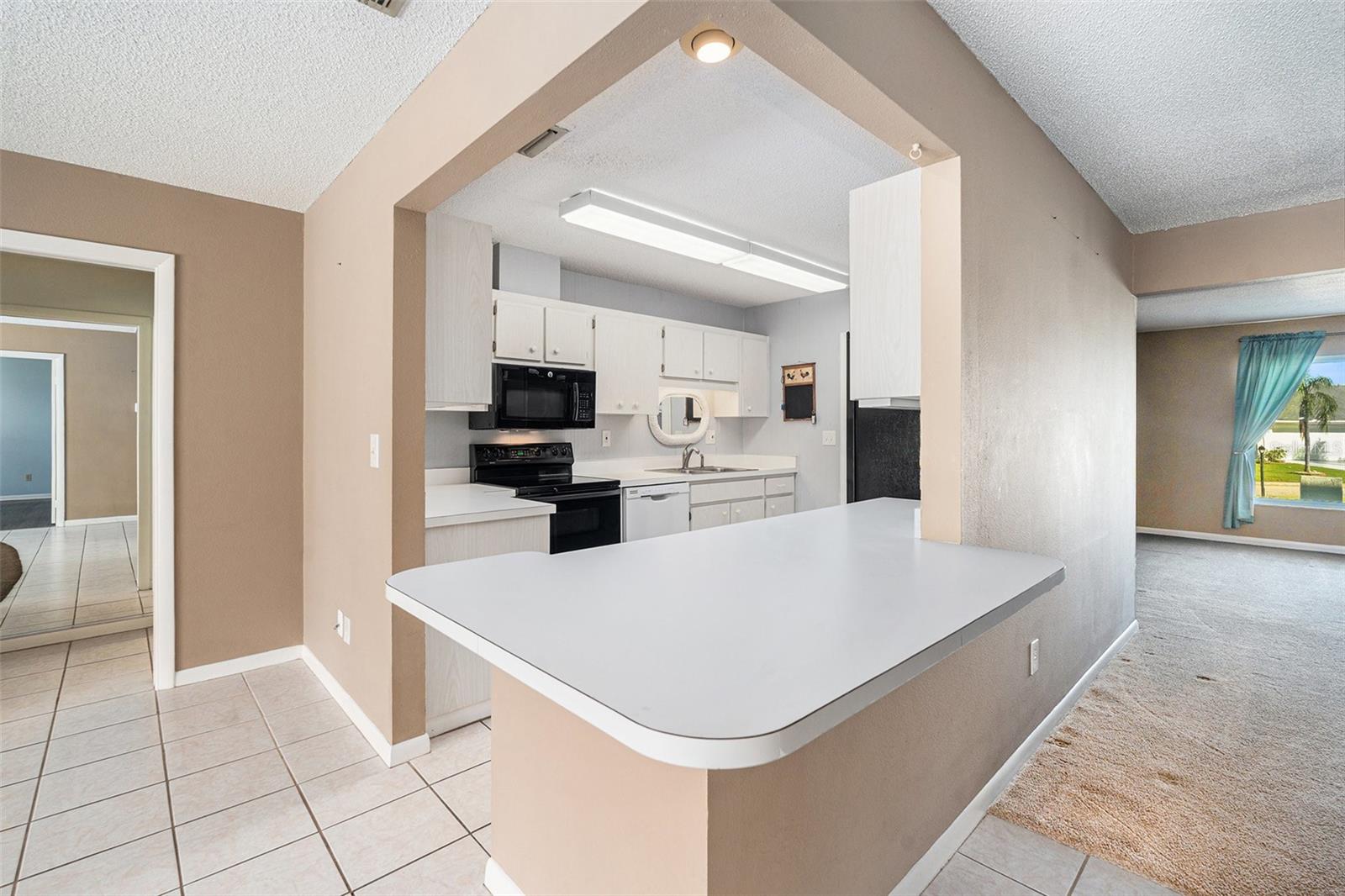 Image 13 of 35 For 382 Club Manor Drive